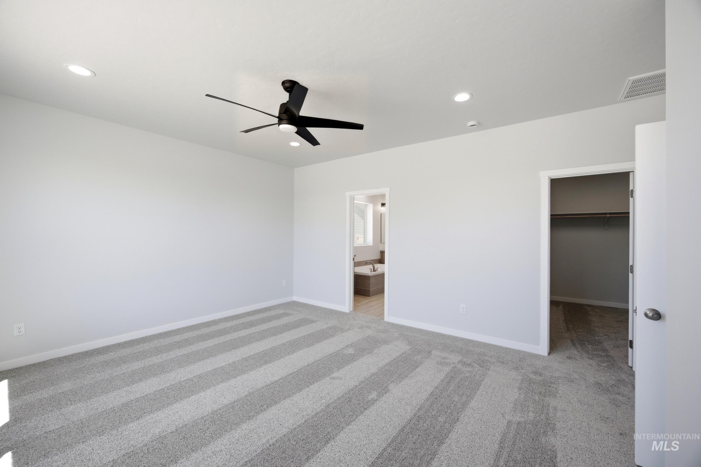 866 SW Jayhawk St, Mountain Home, Idaho 83647, 4 Bedrooms, 2.5 Bathrooms, Residential For Sale, Price $549,990,MLS 98995330