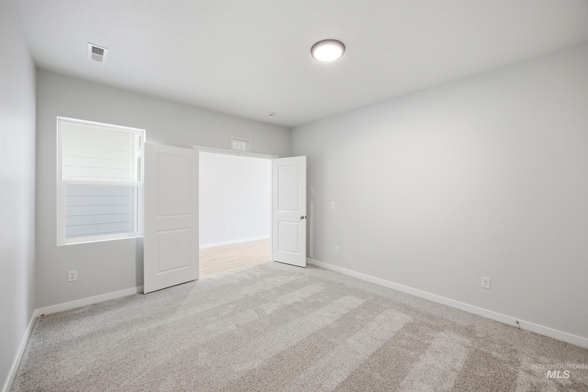 866 SW Jayhawk St, Mountain Home, Idaho 83647, 4 Bedrooms, 2.5 Bathrooms, Residential For Sale, Price $549,990,MLS 98995330
