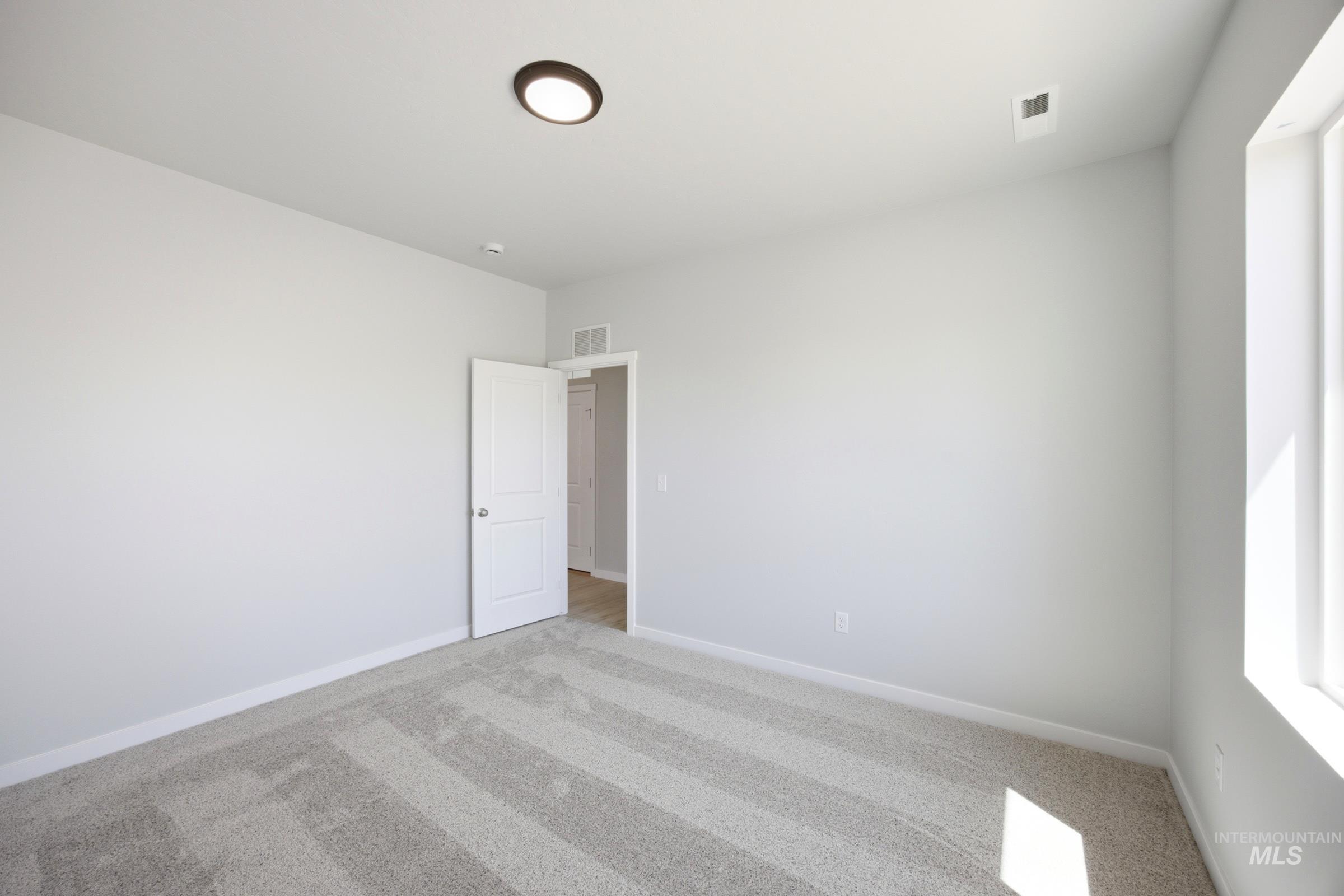 866 SW Jayhawk St, Mountain Home, Idaho 83647, 4 Bedrooms, 2.5 Bathrooms, Residential For Sale, Price $549,990,MLS 98995330