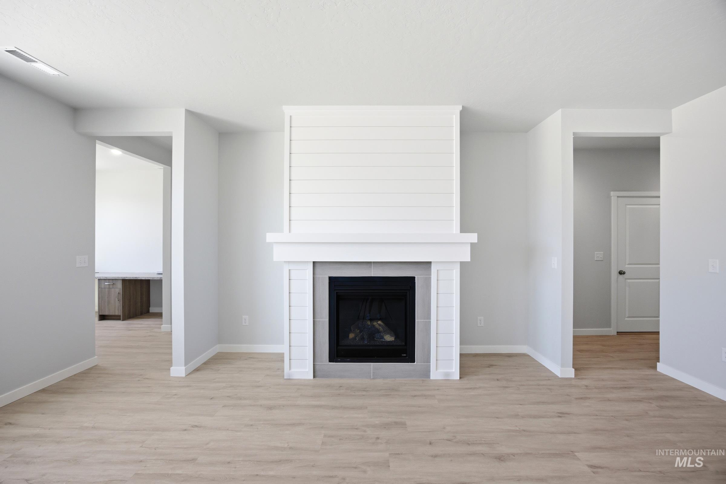 866 SW Jayhawk St, Mountain Home, Idaho 83647, 4 Bedrooms, 2.5 Bathrooms, Residential For Sale, Price $549,990,MLS 98995330