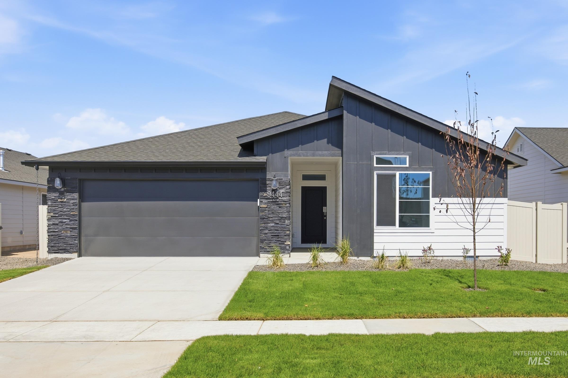 9444 W Blazing Star St, Nampa, Idaho 83687, 4 Bedrooms, 2 Bathrooms, Residential For Sale, Price $449,990,MLS 98995332
