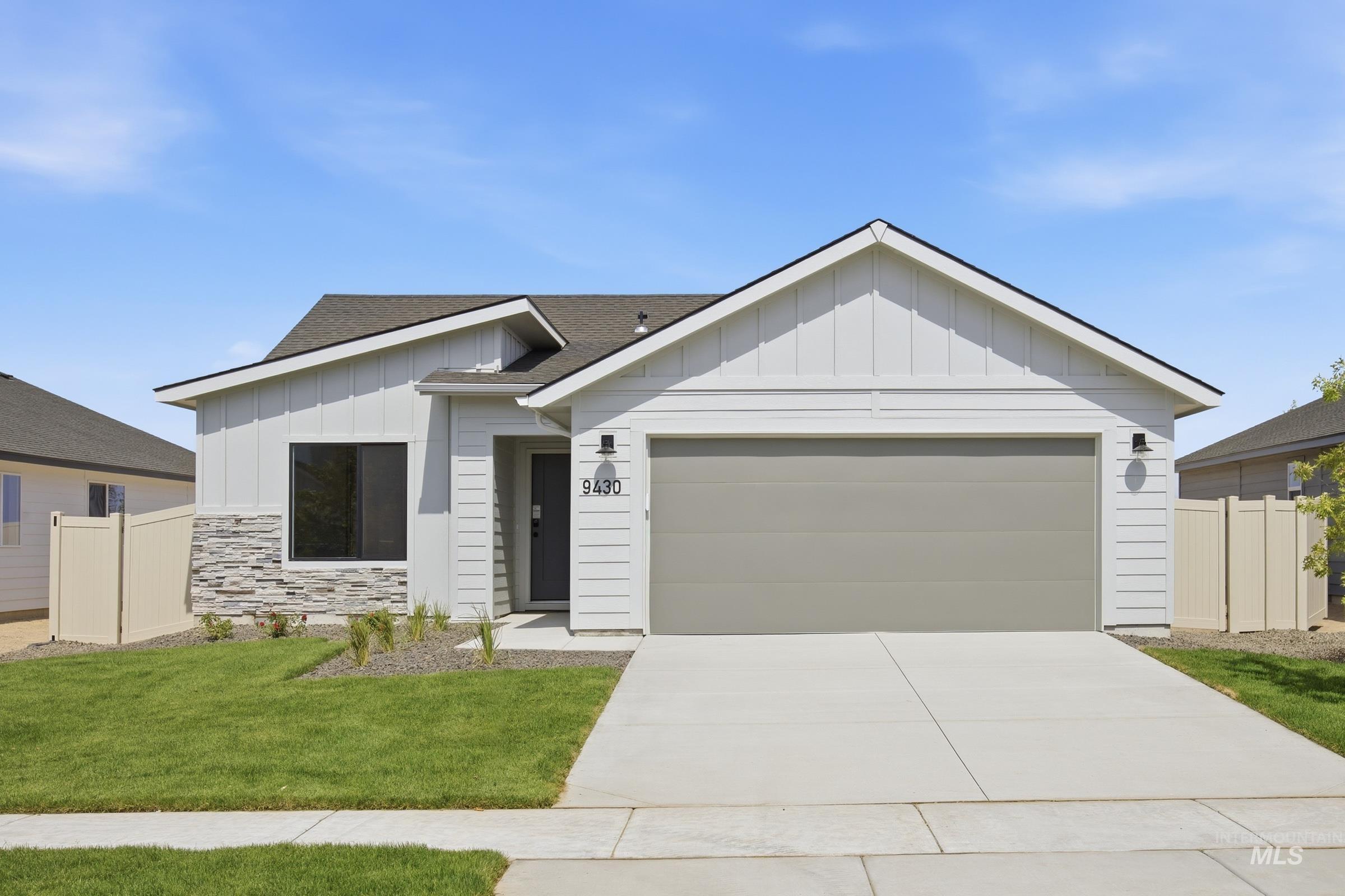 9430 W Blazing Star St, Nampa, Idaho 83687, 3 Bedrooms, 2 Bathrooms, Residential For Sale, Price $419,990,MLS 98995333