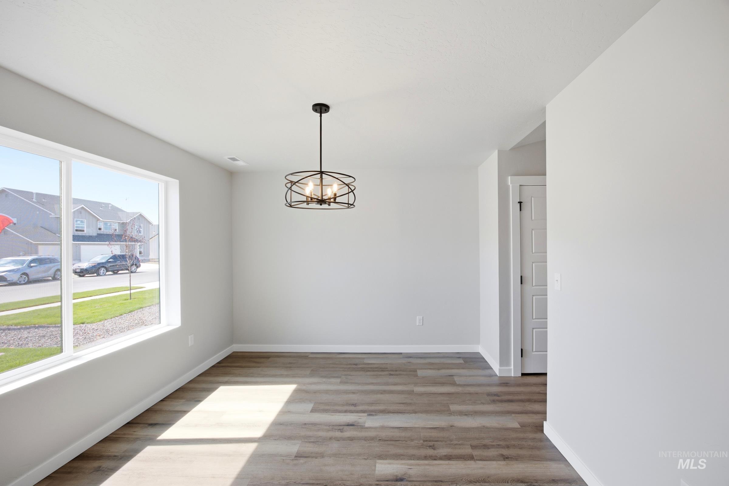 9430 W Blazing Star St, Nampa, Idaho 83687, 3 Bedrooms, 2 Bathrooms, Residential For Sale, Price $419,990,MLS 98995333