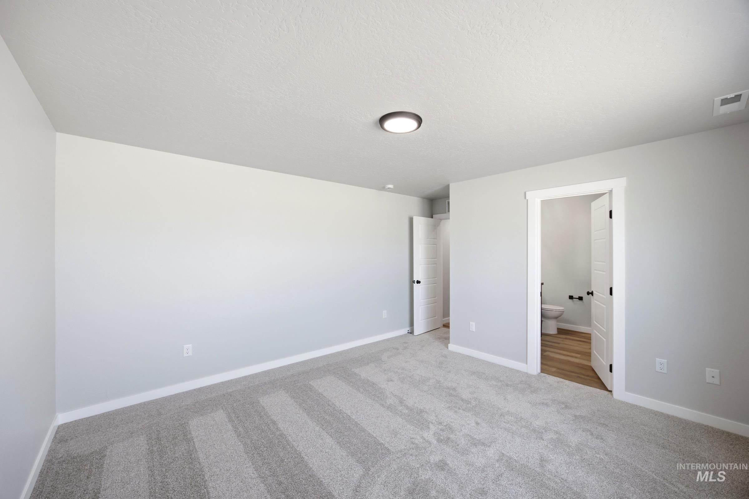 9430 W Blazing Star St, Nampa, Idaho 83687, 3 Bedrooms, 2 Bathrooms, Residential For Sale, Price $419,990,MLS 98995333