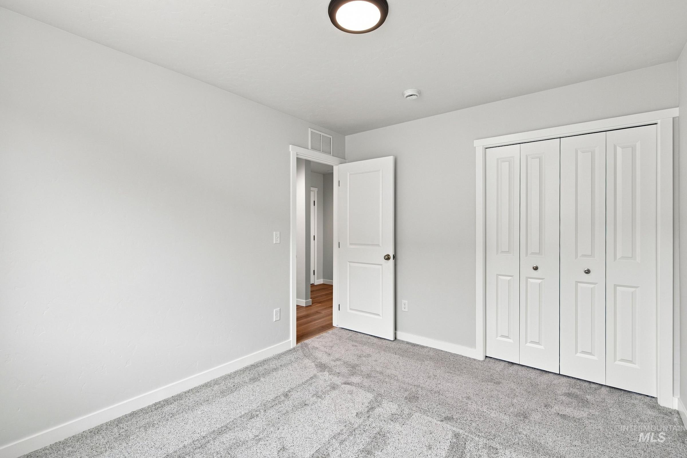 224 Benbrook Ave, Caldwell, Idaho 83605, 3 Bedrooms, 2 Bathrooms, Residential For Sale, Price $404,990,MLS 98995336