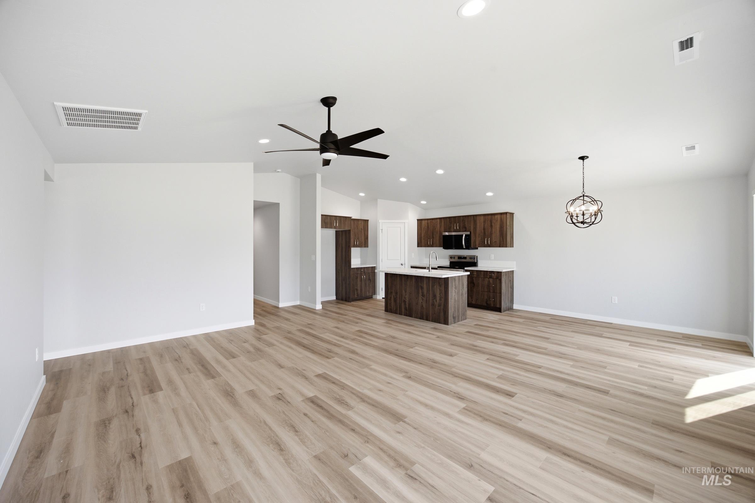 4316 Dayton St, Caldwell, Idaho 83605, 3 Bedrooms, 2 Bathrooms, Residential For Sale, Price $412,990,MLS 98995340