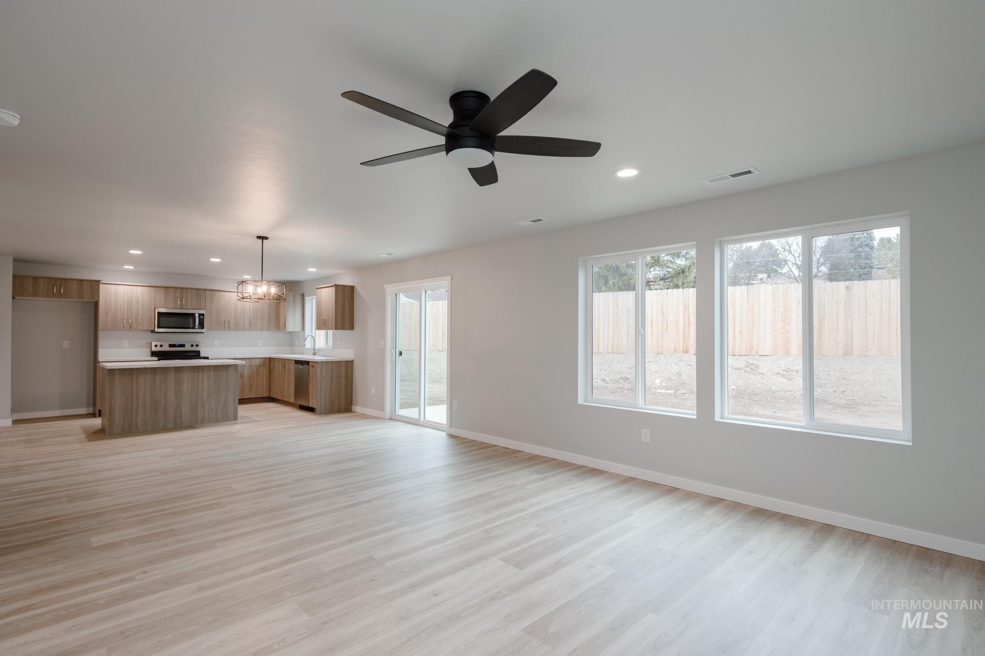 3126 W Animas Creek Dr, Kuna, Idaho 83634, 4 Bedrooms, 2.5 Bathrooms, Residential For Sale, Price $534,990,MLS 98995345