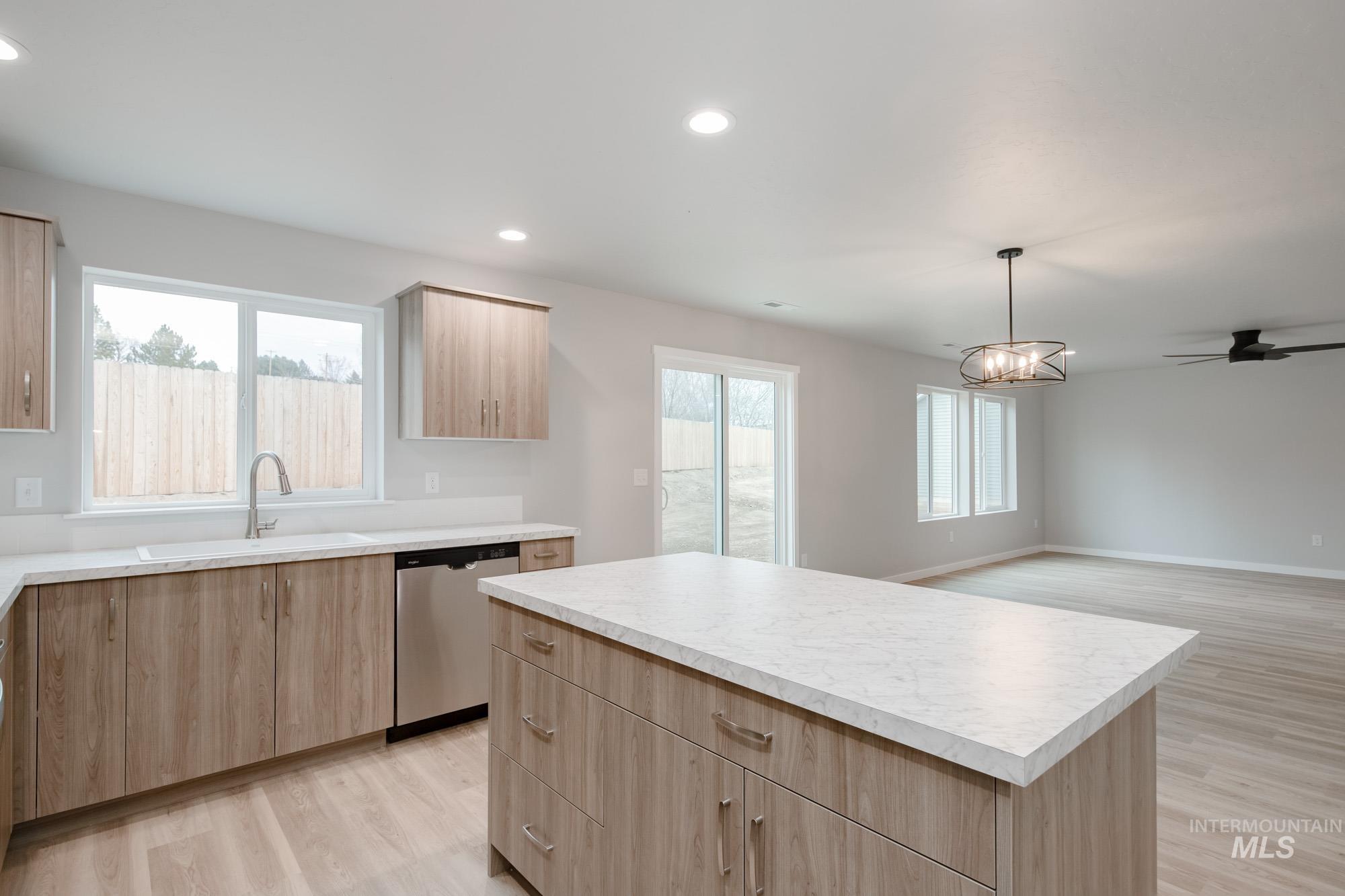 3126 W Animas Creek Dr, Kuna, Idaho 83634, 4 Bedrooms, 2.5 Bathrooms, Residential For Sale, Price $534,990,MLS 98995345