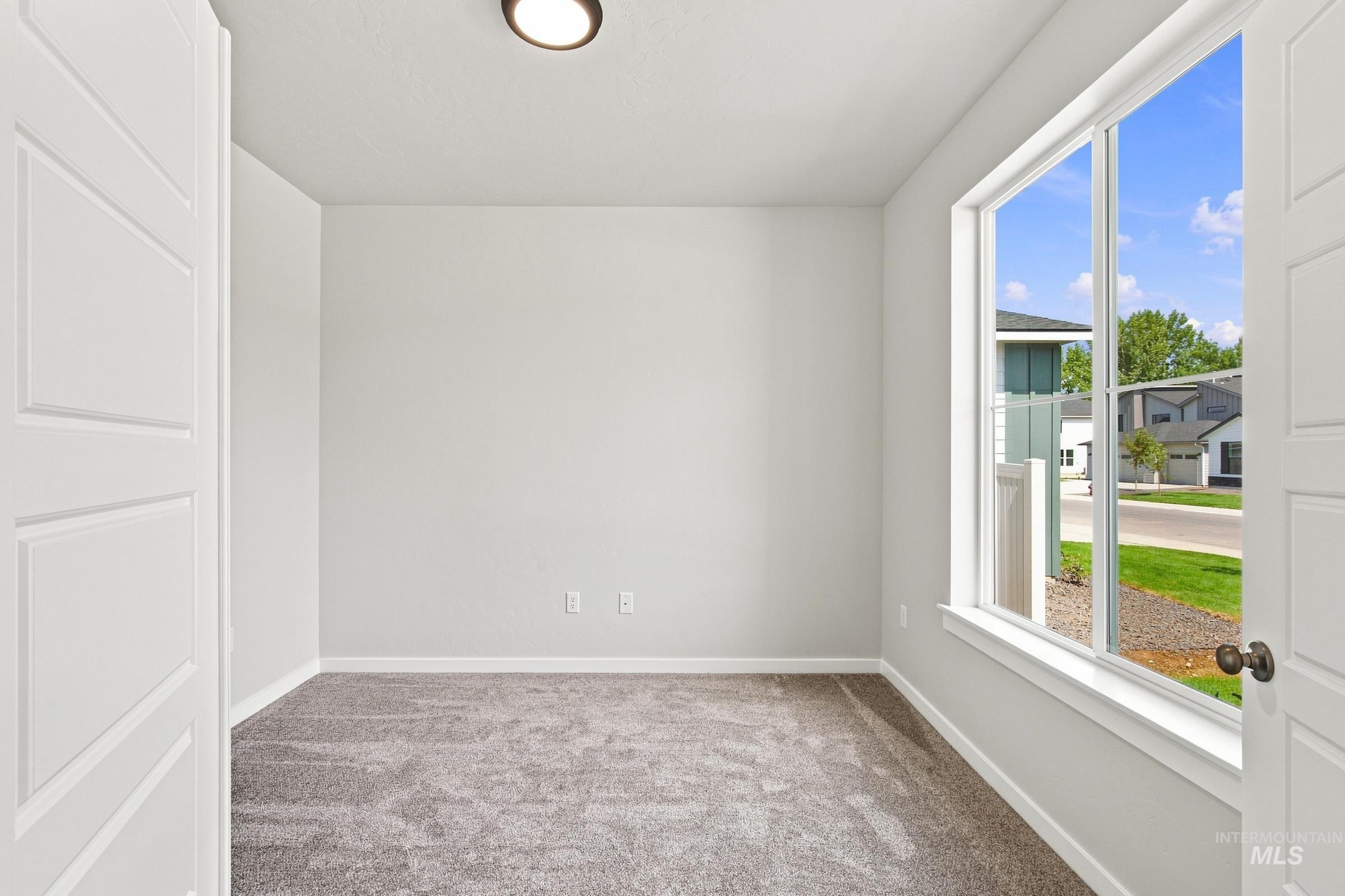5077 S Bleachfield Ave, Meridian, Idaho 83642, 5 Bedrooms, 2.5 Bathrooms, Residential For Sale, Price $649,990,MLS 98995348