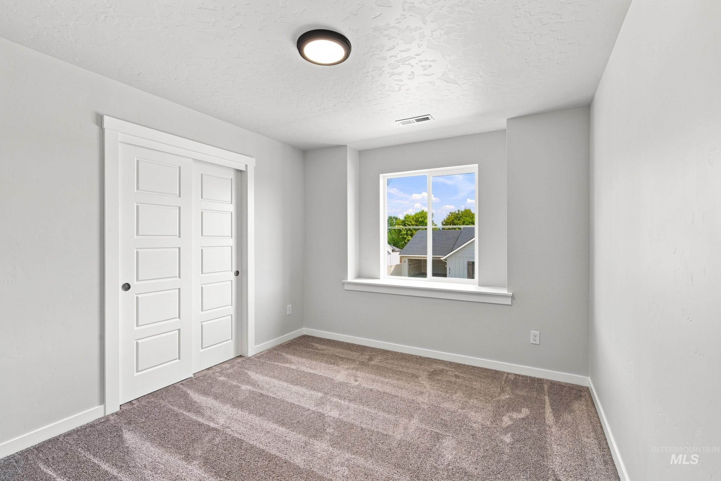 5077 S Bleachfield Ave, Meridian, Idaho 83642, 5 Bedrooms, 2.5 Bathrooms, Residential For Sale, Price $649,990,MLS 98995348