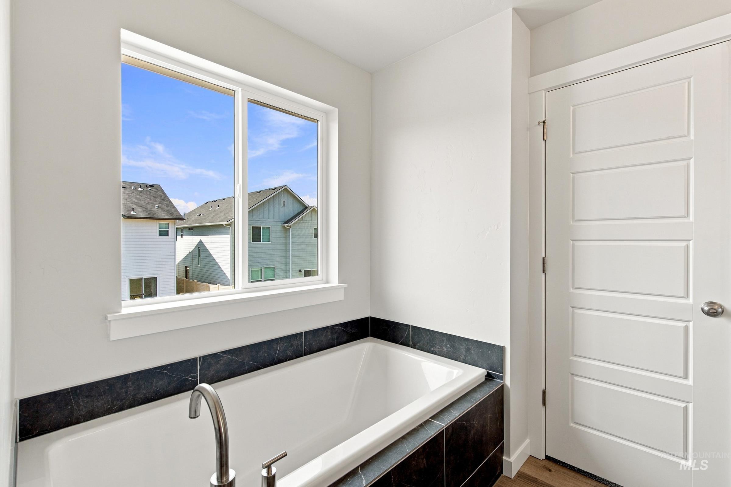 5077 S Bleachfield Ave, Meridian, Idaho 83642, 5 Bedrooms, 2.5 Bathrooms, Residential For Sale, Price $649,990,MLS 98995348