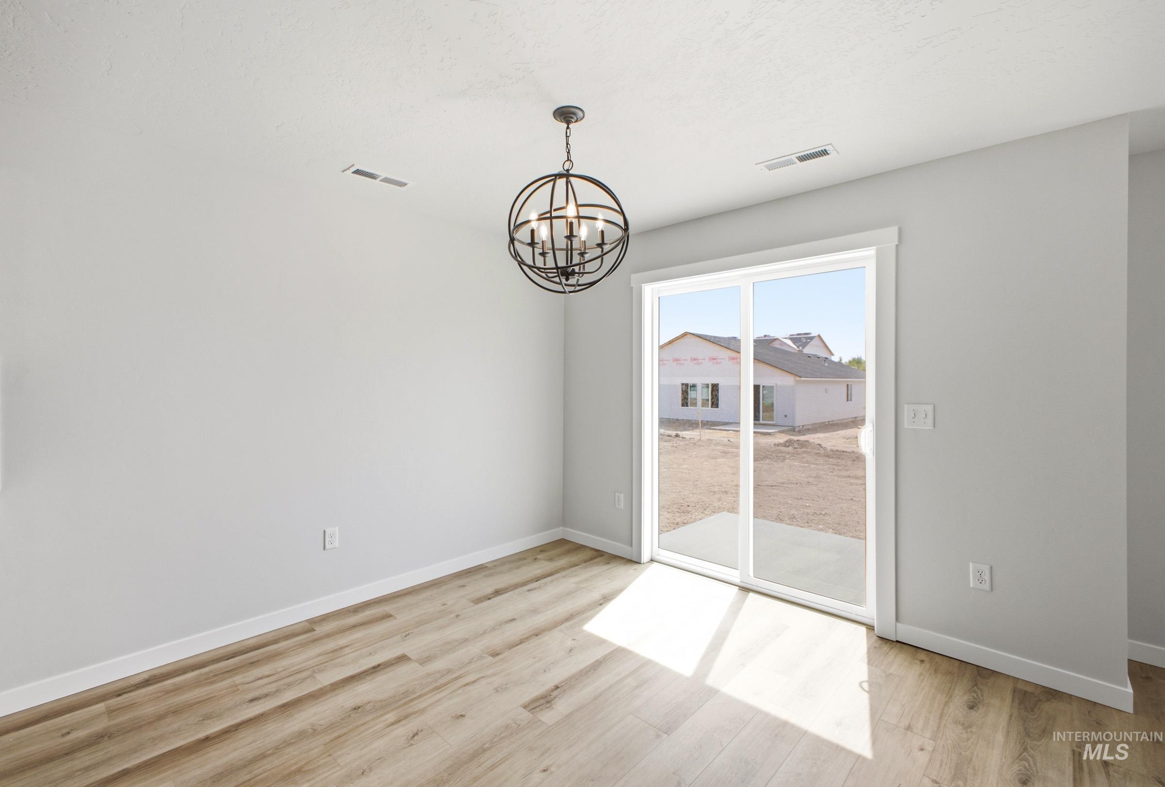 2367 W Red Jasper Dr, Kuna, Idaho 83634, 3 Bedrooms, 2.5 Bathrooms, Residential For Sale, Price $449,990,MLS 98995350