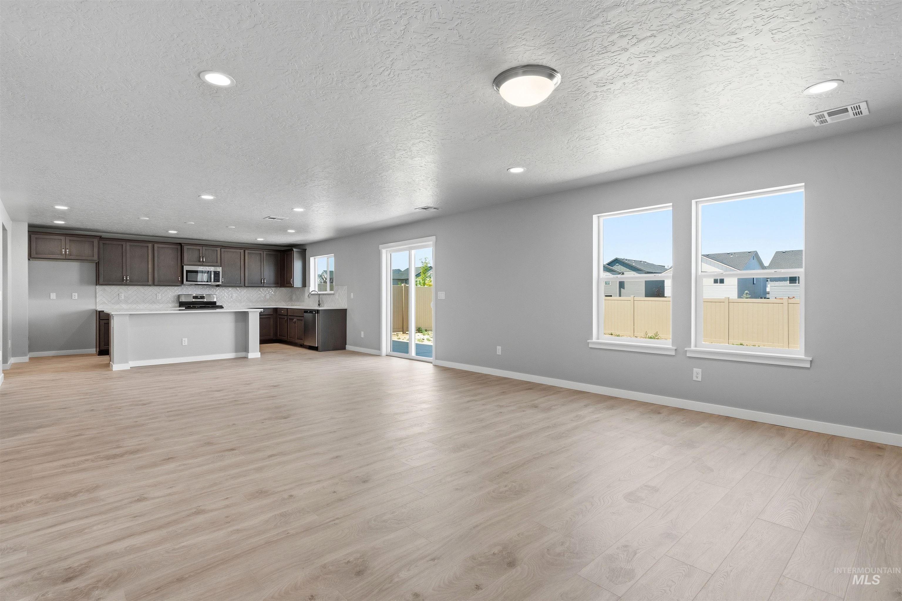 1532 Longford St, Middleton, Idaho 83644, 4 Bedrooms, 3.5 Bathrooms, Residential For Sale, Price $552,990,MLS 98995351
