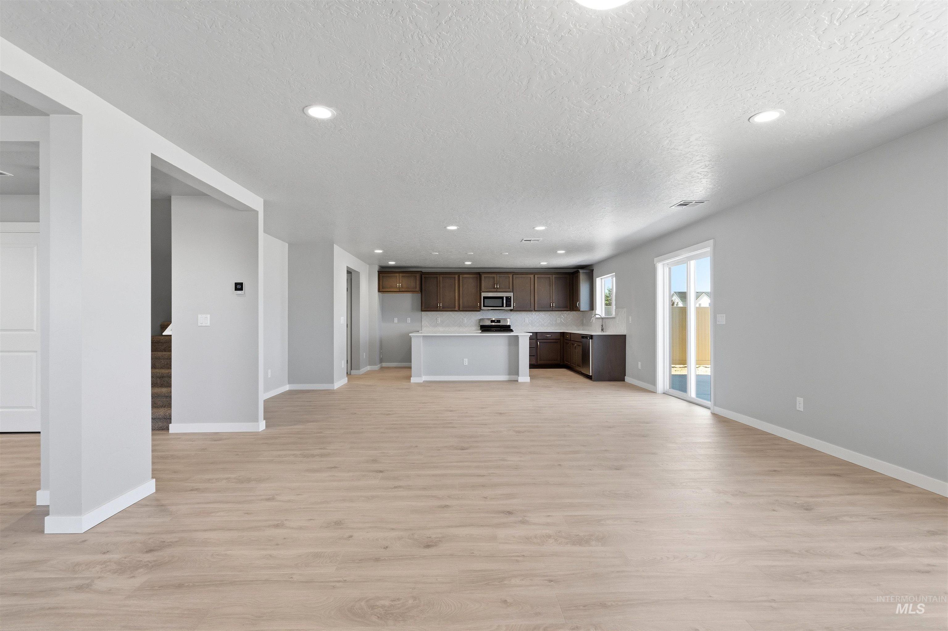 1532 Longford St, Middleton, Idaho 83644, 4 Bedrooms, 3.5 Bathrooms, Residential For Sale, Price $552,990,MLS 98995351