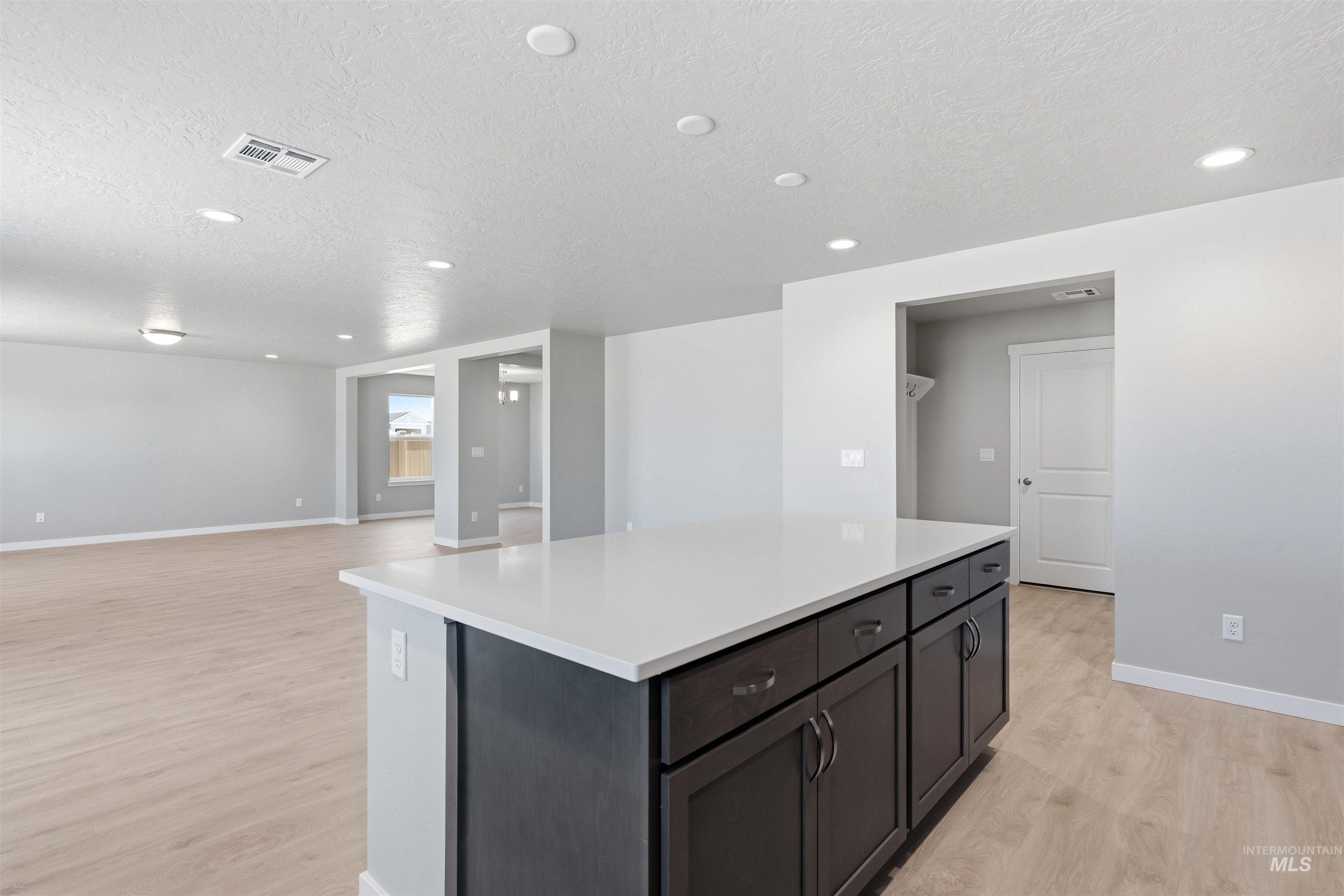 1532 Longford St, Middleton, Idaho 83644, 4 Bedrooms, 3.5 Bathrooms, Residential For Sale, Price $552,990,MLS 98995351
