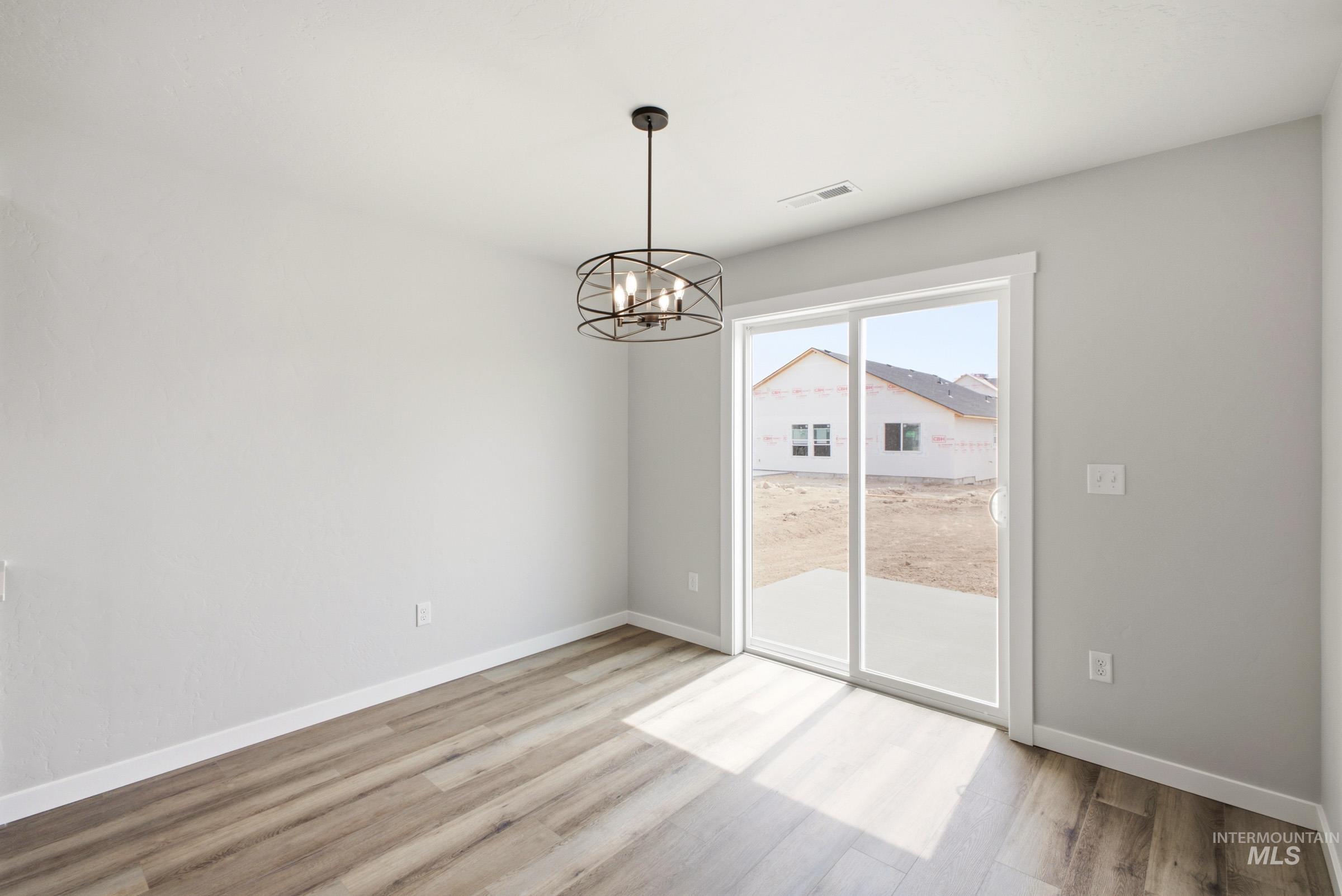 2355 W Red Jasper Dr, Kuna, Idaho 83634, 3 Bedrooms, 2.5 Bathrooms, Residential For Sale, Price $469,990,MLS 98995352