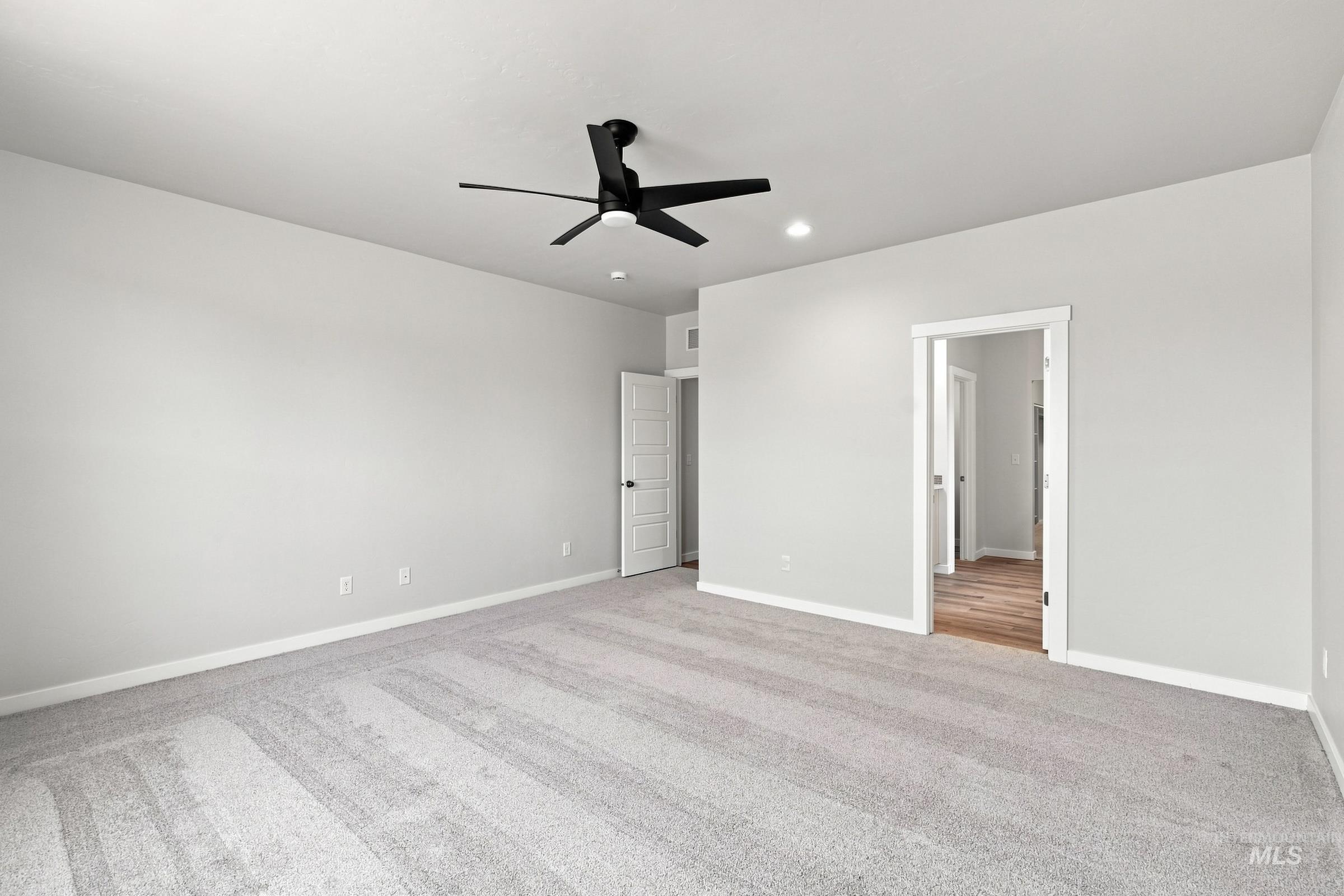 5127 S Edgecomb Way, Nampa, Idaho 83686, 4 Bedrooms, 2 Bathrooms, Residential For Sale, Price $559,990,MLS 98995358