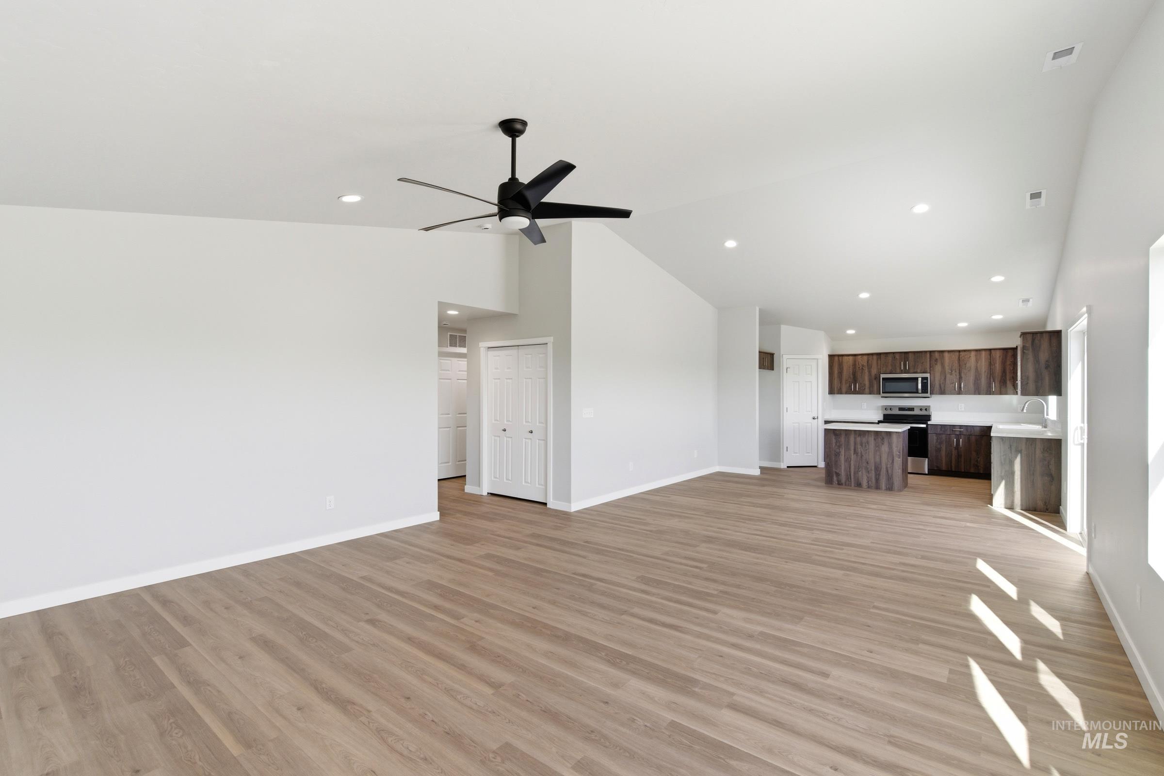 3741 E White Plains St, Nampa, Idaho 83686, 4 Bedrooms, 2 Bathrooms, Residential For Sale, Price $459,990, 98995360