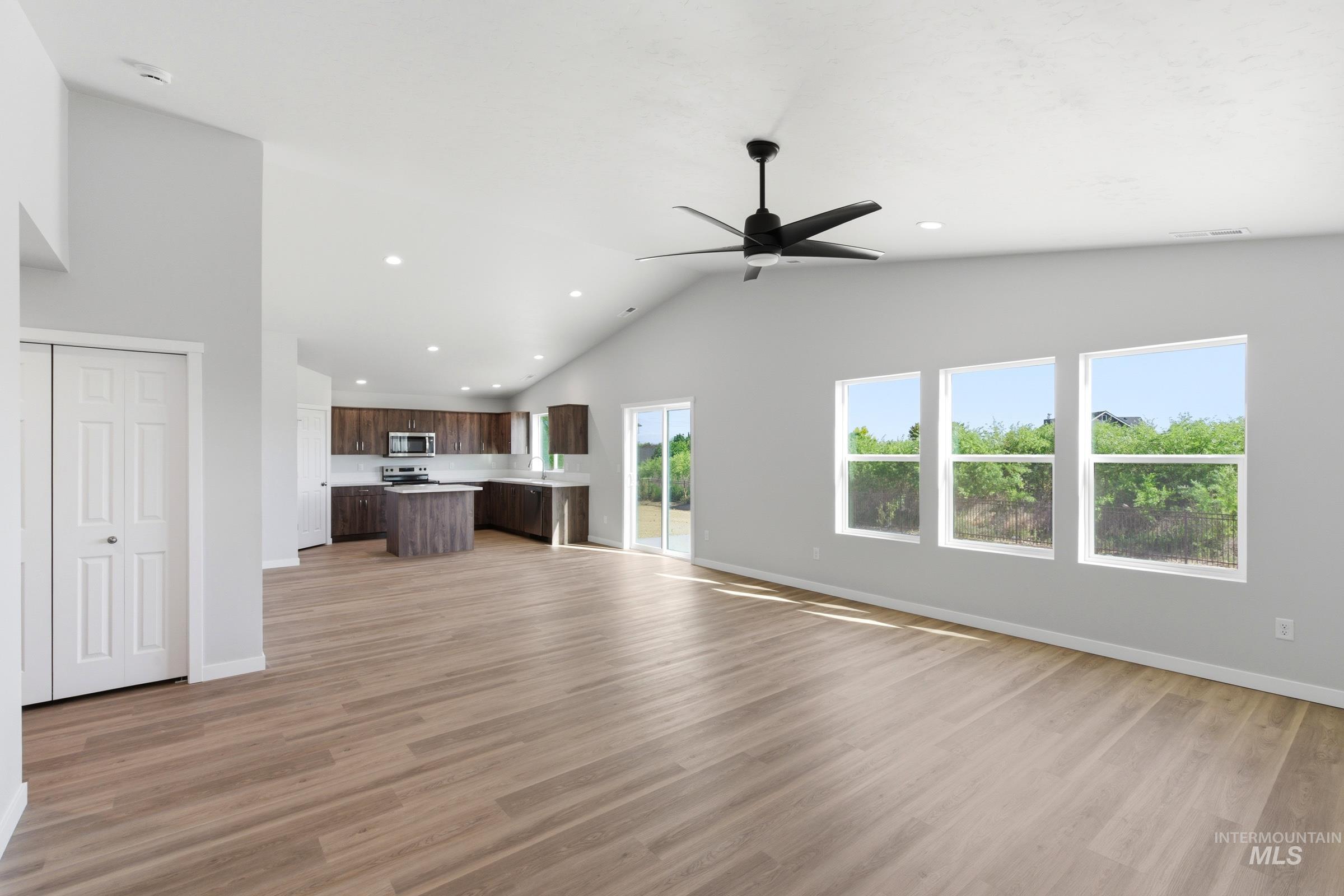3741 E White Plains St, Nampa, Idaho 83686, 4 Bedrooms, 2 Bathrooms, Residential For Sale, Price $459,990, 98995360