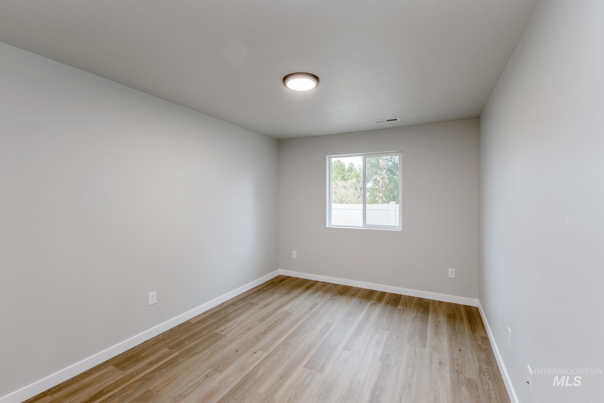 3723 E White Plains St, Nampa, Idaho 83686, 3 Bedrooms, 2 Bathrooms, Residential For Sale, Price $439,990, 98995361