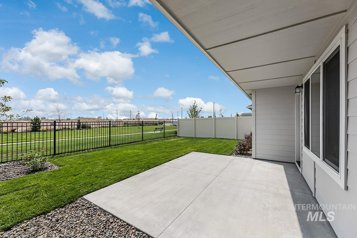 1695 E Hadler St., Meridian, Idaho 83642, 3 Bedrooms, 2 Bathrooms, Residential For Sale, Price $483,800,MLS 98995363
