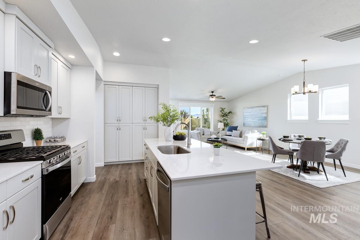 1695 E Hadler St., Meridian, Idaho 83642, 3 Bedrooms, 2 Bathrooms, Residential For Sale, Price $483,800, 98995363