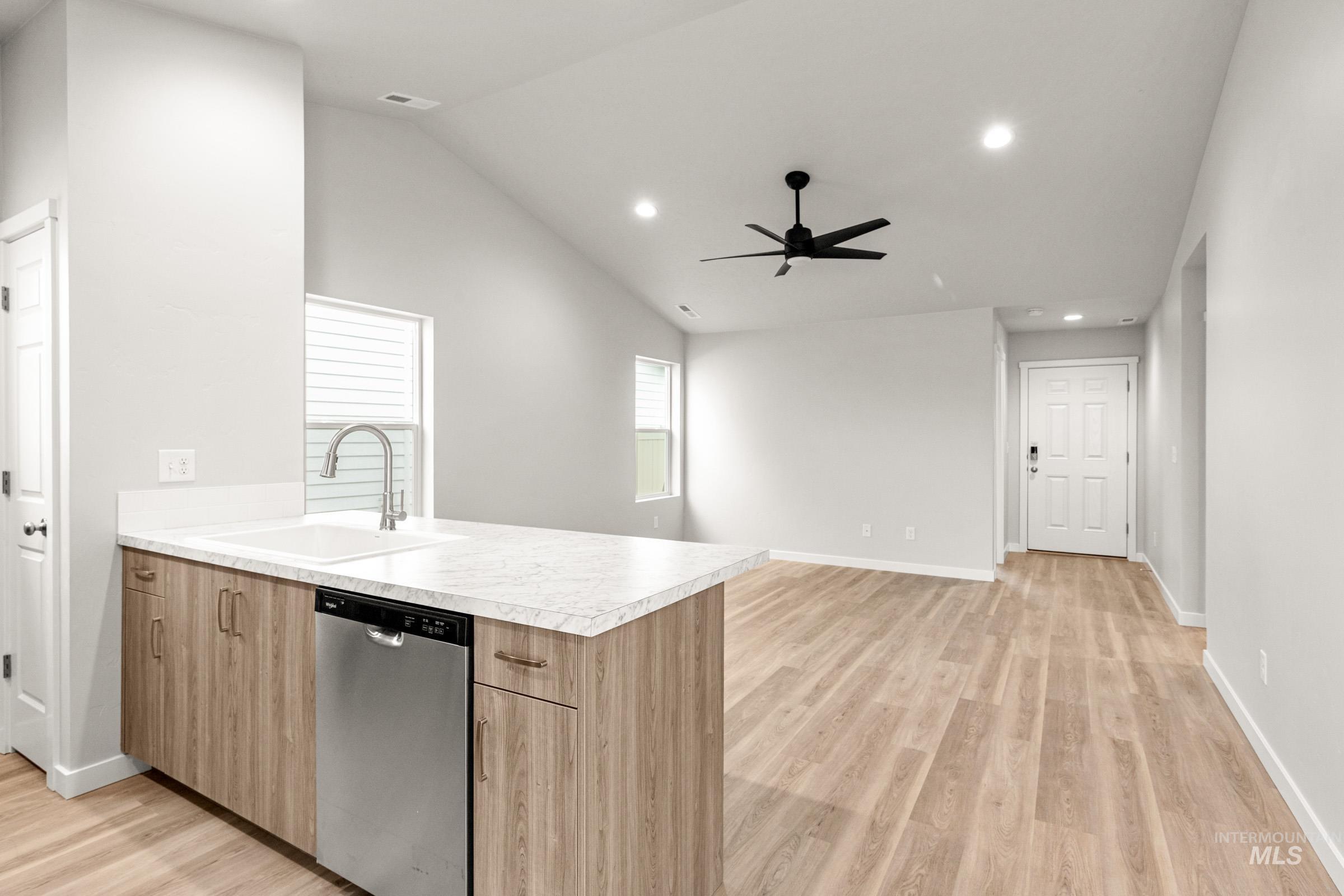 3772 E Freedom Tower Dr, Nampa, Idaho 83686, 3 Bedrooms, 2 Bathrooms, Residential For Sale, Price $399,990, 98995364
