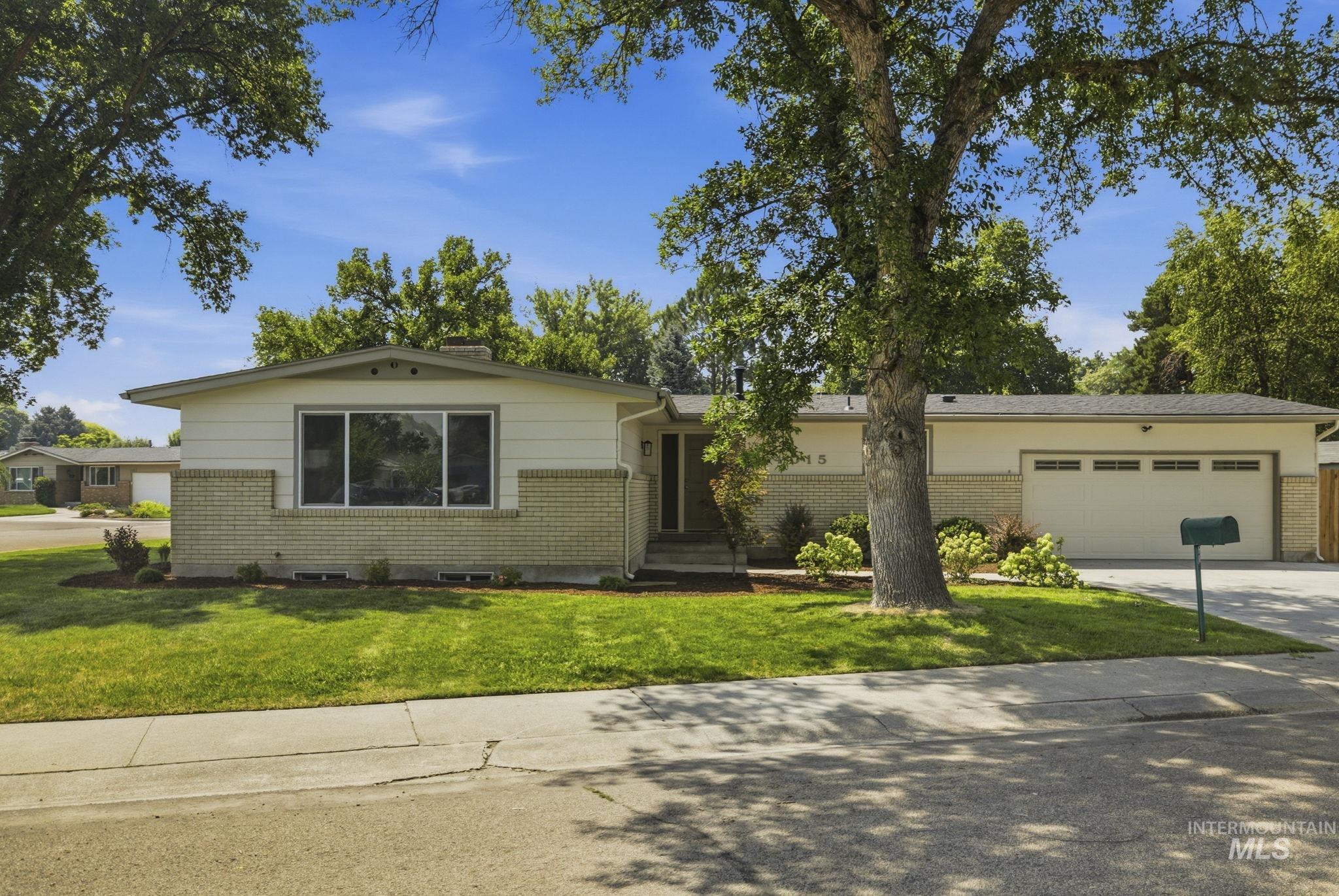 4015 N. Bristol, Boise, Idaho 83704, 7 Bedrooms, 4 Bathrooms, Residential For Sale, Price $565,000, 98995365