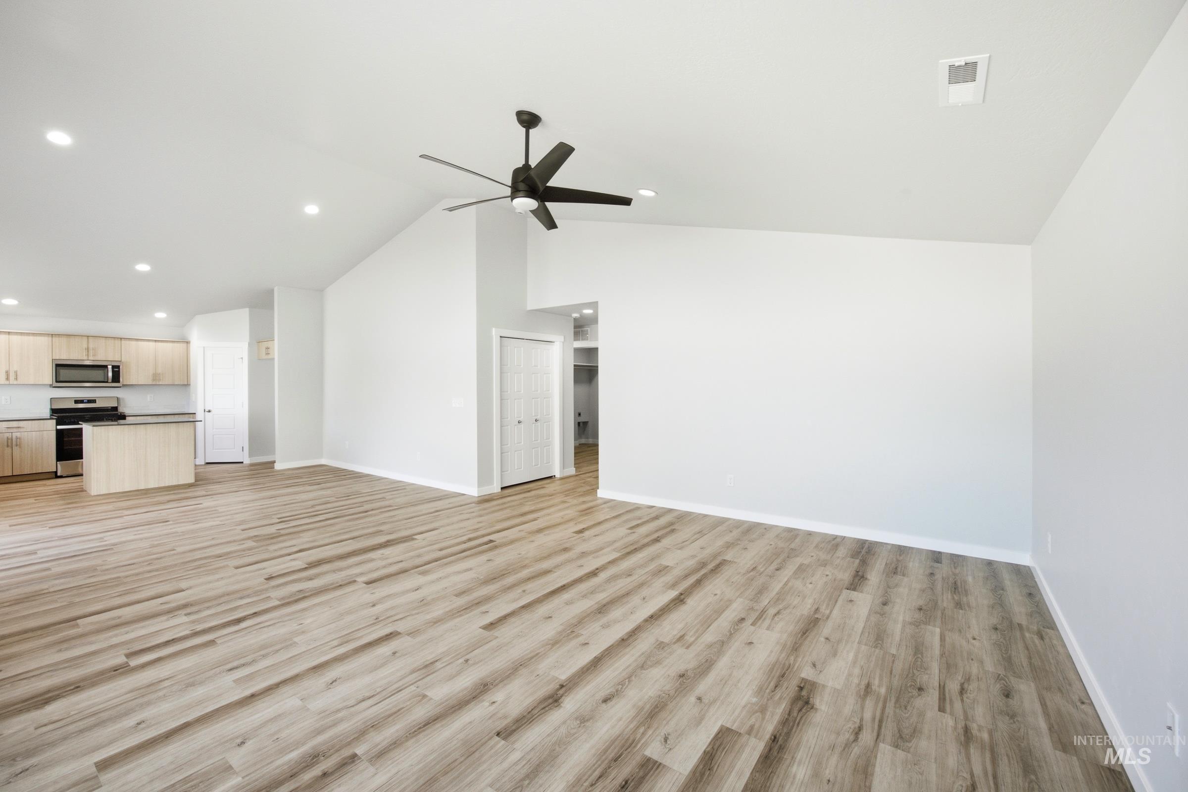15273 Patriot Ave, Nampa, Idaho 83651, 4 Bedrooms, 2 Bathrooms, Residential For Sale, Price $454,990,MLS 98995370