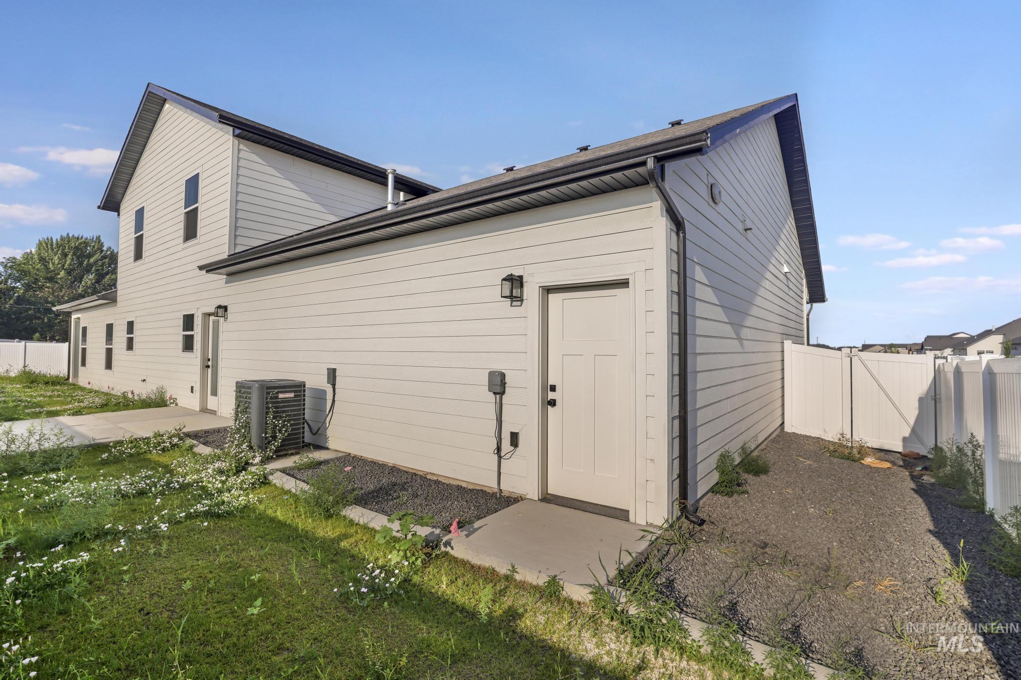 514 Full Moon Way, Twin Falls, Idaho 83301, 3 Bedrooms, 2.5 Bathrooms, Residential For Sale, Price $599,999,MLS 98995376