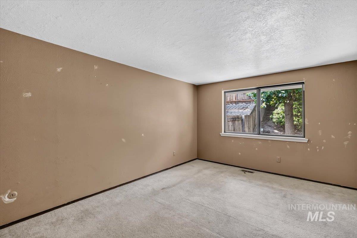 3439 S Raindrop Ct, Boise, Idaho 83706, 3 Bedrooms, 2 Bathrooms, Residential For Sale, Price $429,900, 98995377