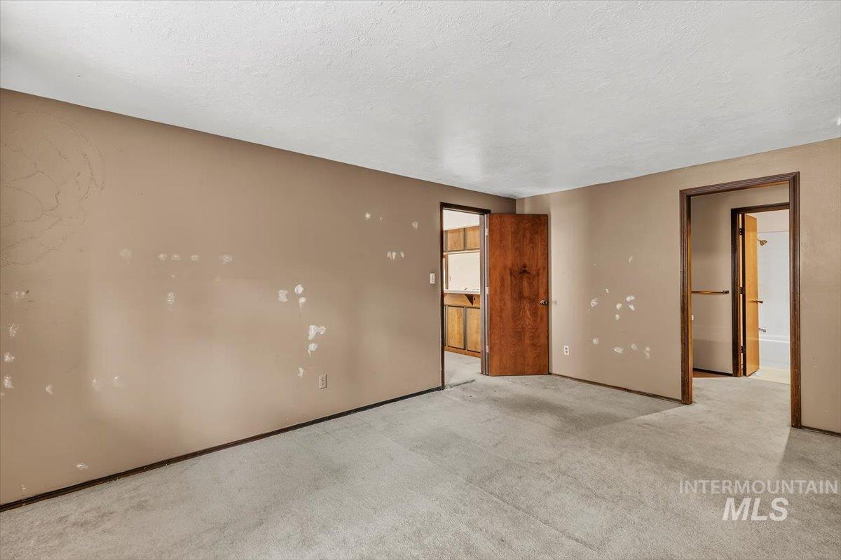 3439 S Raindrop Ct, Boise, Idaho 83706, 3 Bedrooms, 2 Bathrooms, Residential For Sale, Price $429,900, 98995377