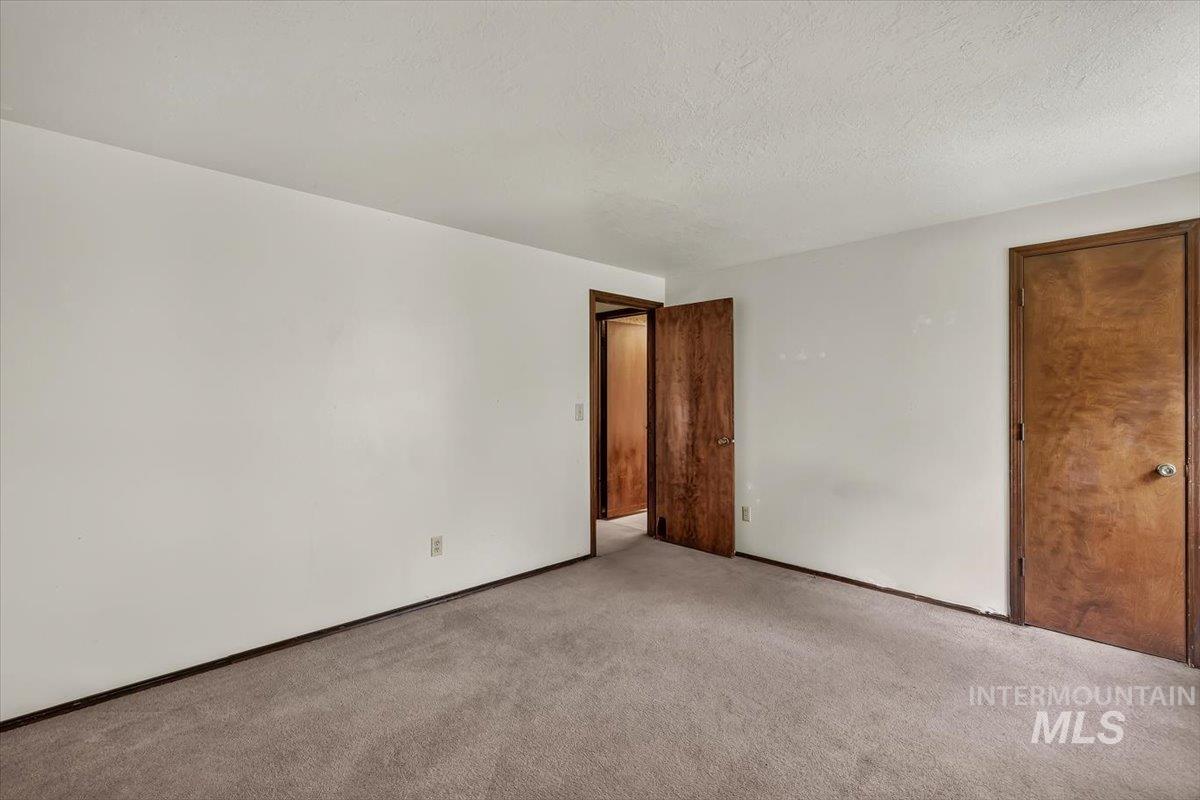 3439 S Raindrop Ct, Boise, Idaho 83706, 3 Bedrooms, 2 Bathrooms, Residential For Sale, Price $429,900, 98995377