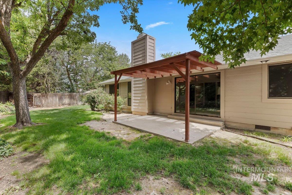 3439 S Raindrop Ct, Boise, Idaho 83706, 3 Bedrooms, 2 Bathrooms, Residential For Sale, Price $429,900, 98995377