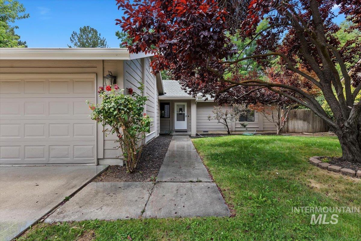 3439 S Raindrop Ct, Boise, Idaho 83706, 3 Bedrooms, 2 Bathrooms, Residential For Sale, Price $429,900, 98995377