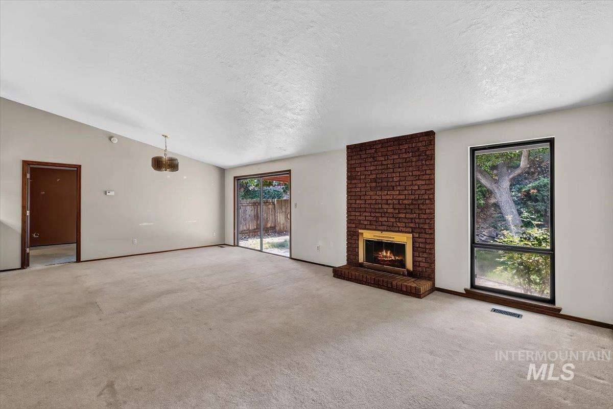 3439 S Raindrop Ct, Boise, Idaho 83706, 3 Bedrooms, 2 Bathrooms, Residential For Sale, Price $429,900, 98995377
