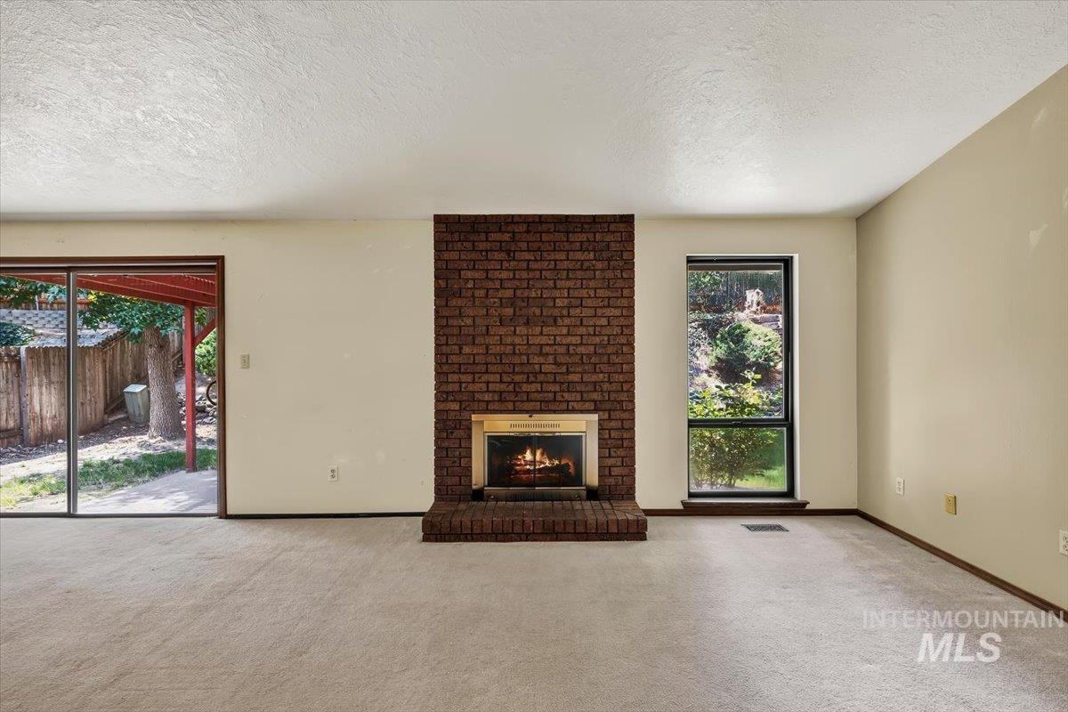 3439 S Raindrop Ct, Boise, Idaho 83706, 3 Bedrooms, 2 Bathrooms, Residential For Sale, Price $429,900, 98995377