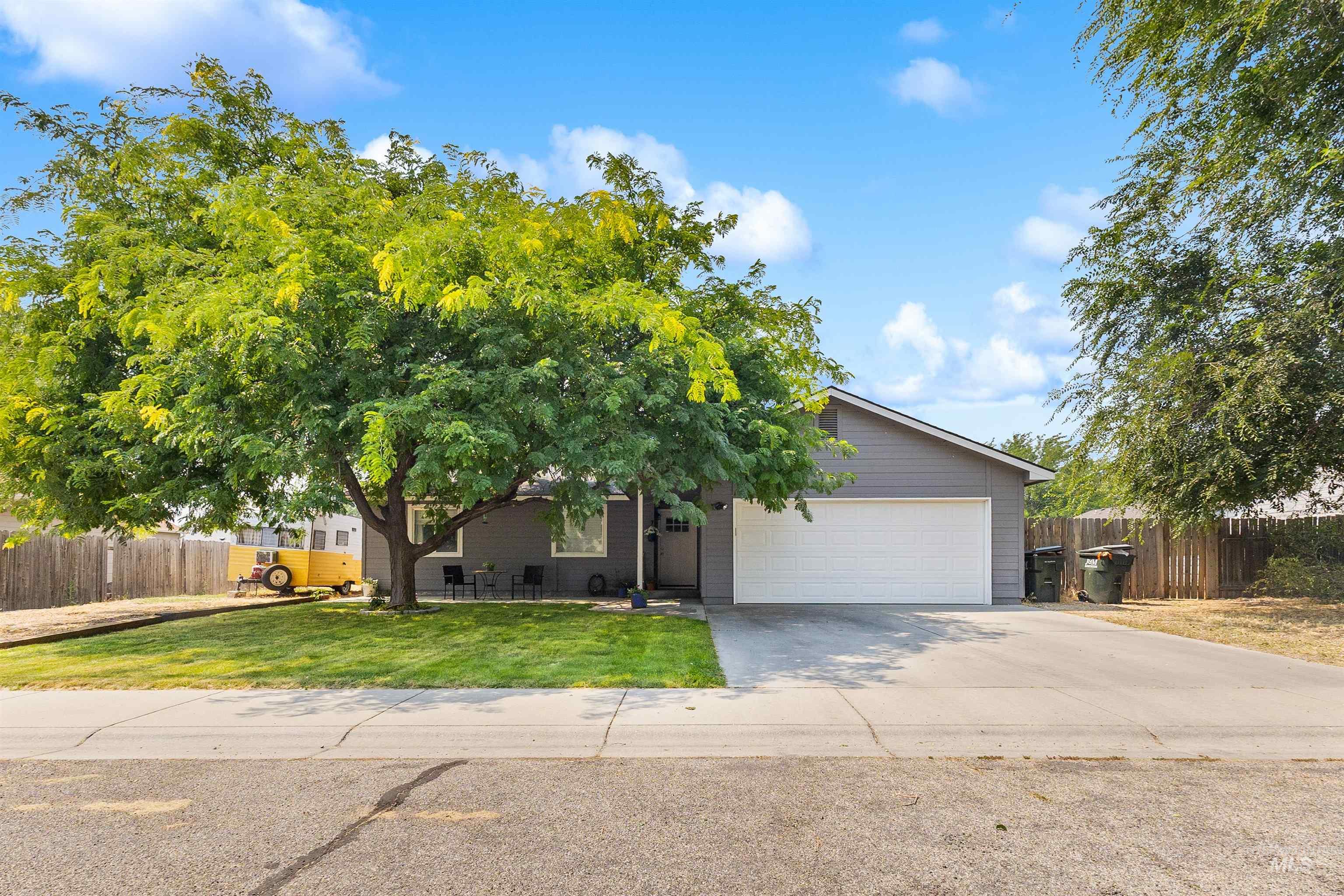 513 N Thornley Ave, Kuna, Idaho 83634, 3 Bedrooms, 1 Bathroom, Residential For Sale, Price $359,900,MLS 98995379