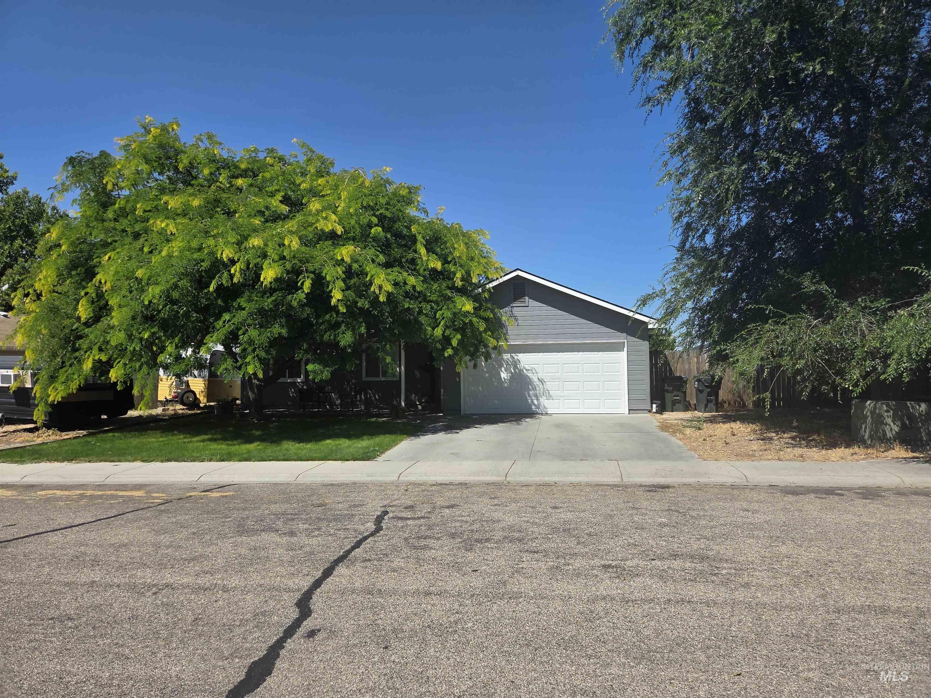 513 N thornley ave, Kuna, Idaho 83634, 3 Bedrooms, 1 Bathroom, Residential For Sale, Price $359,900,MLS 98995379