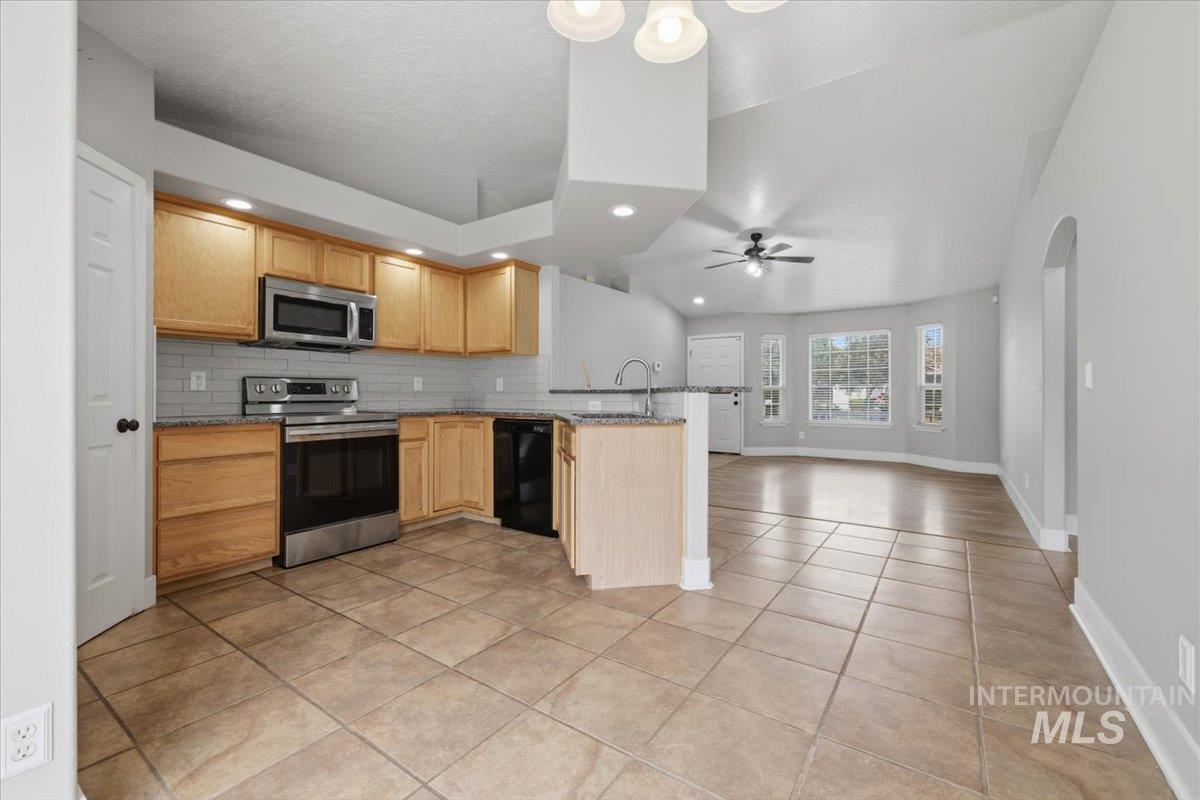 3415 E Sherman, Nampa, Idaho 83687, 3 Bedrooms, 2 Bathrooms, Residential For Sale, Price $350,000, 98995384