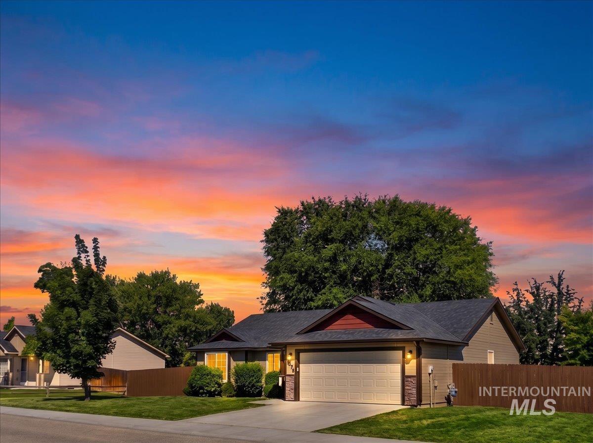 1078 Dittman Dr, Emmett, Idaho 83617, 3 Bedrooms, 2 Bathrooms, Residential For Sale, Price $369,000, 98995392