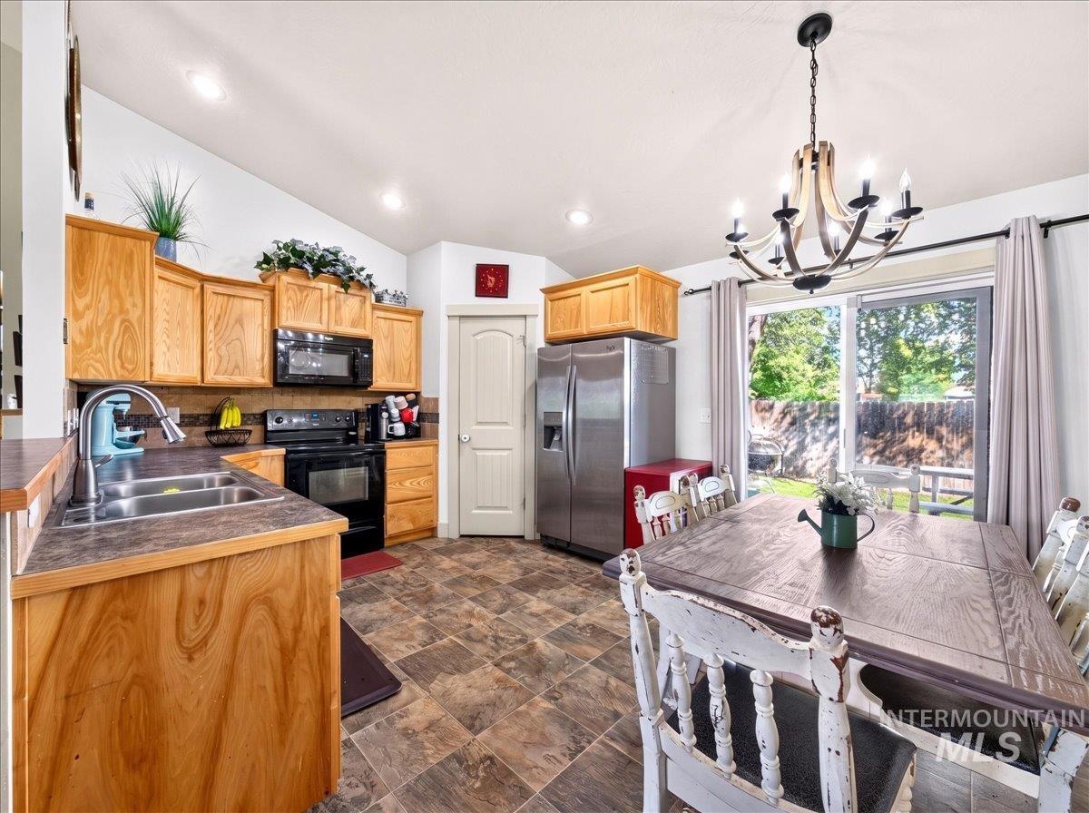 1078 Dittman Dr, Emmett, Idaho 83617, 3 Bedrooms, 2 Bathrooms, Residential For Sale, Price $369,000, 98995392