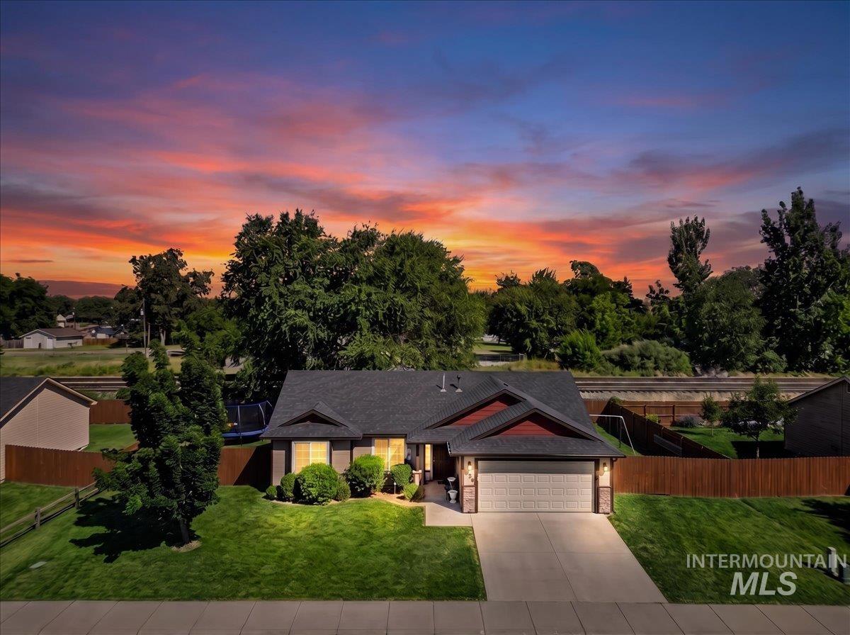 1078 Dittman Dr, Emmett, Idaho 83617, 3 Bedrooms, 2 Bathrooms, Residential For Sale, Price $369,000, 98995392