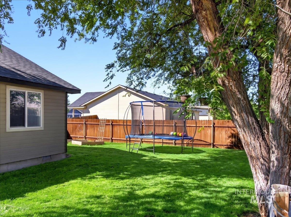1078 Dittman Dr, Emmett, Idaho 83617, 3 Bedrooms, 2 Bathrooms, Residential For Sale, Price $369,000, 98995392