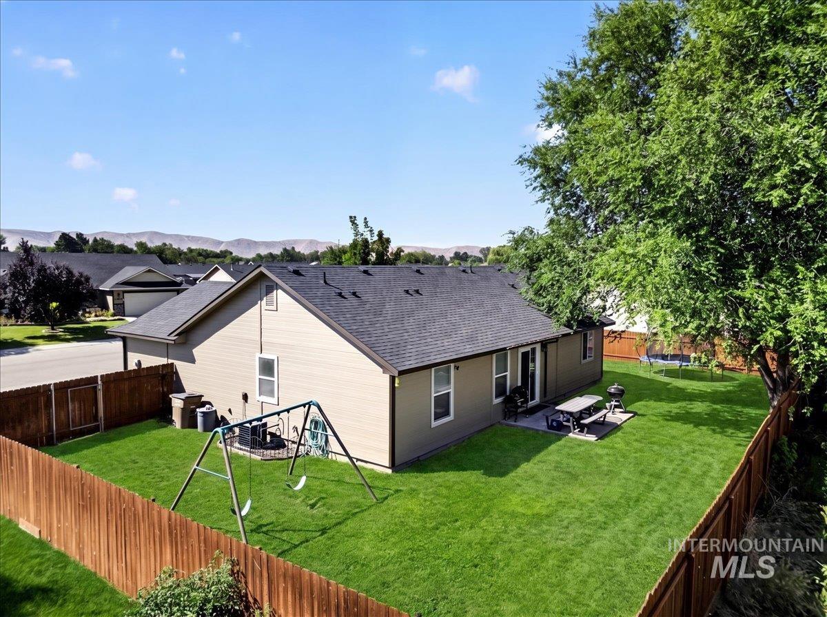 1078 Dittman Dr, Emmett, Idaho 83617, 3 Bedrooms, 2 Bathrooms, Residential For Sale, Price $369,000, 98995392