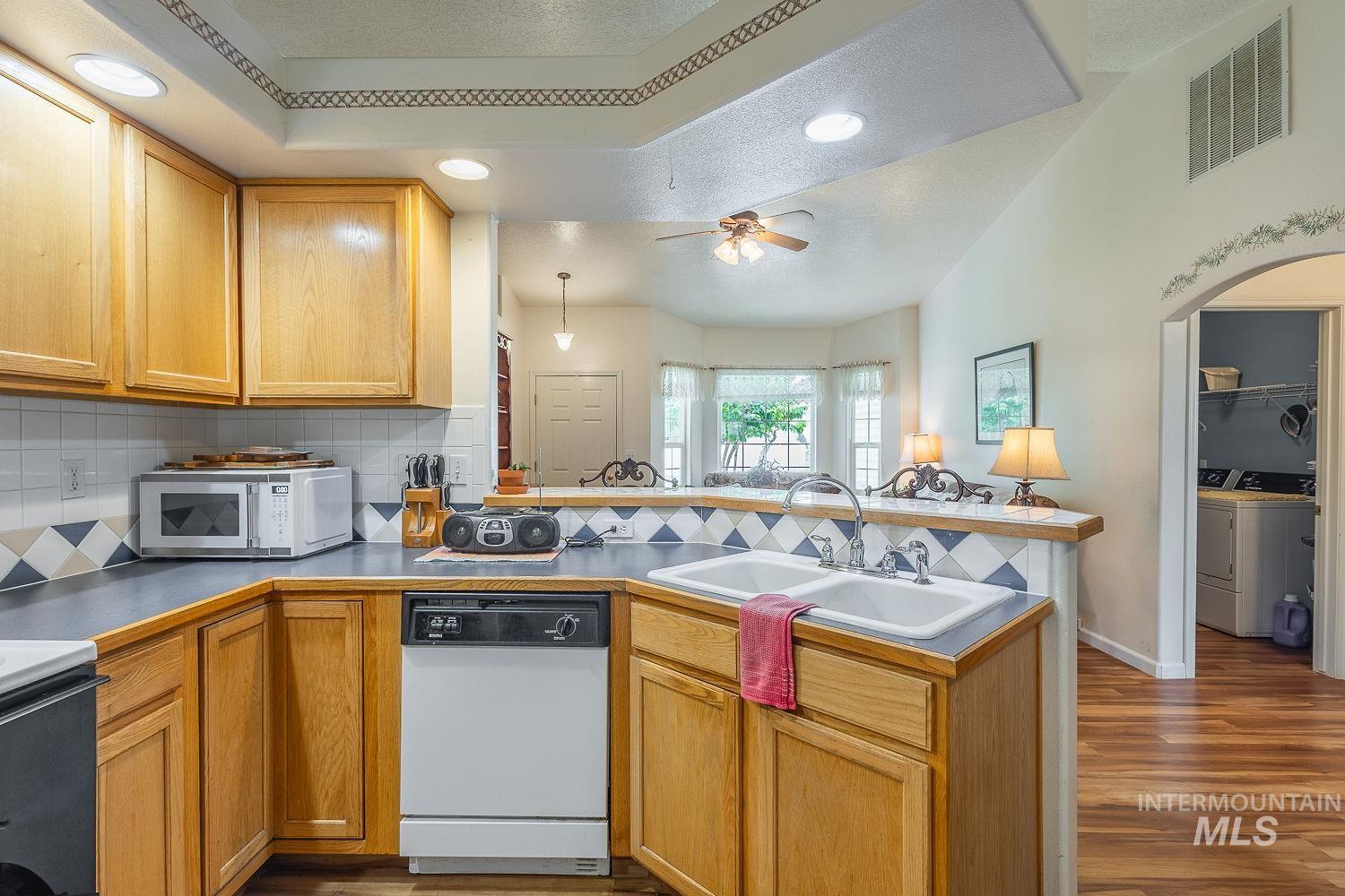 1507 S Willow Creek, Nampa, Idaho 83686, 3 Bedrooms, 2 Bathrooms, Residential For Sale, Price $375,000, 98995403