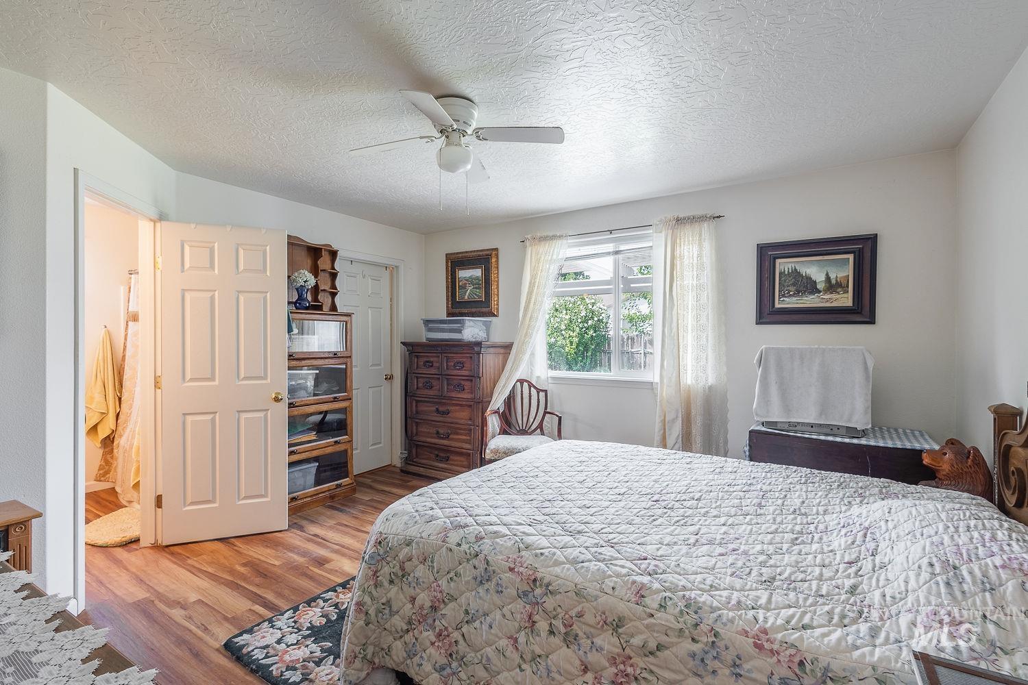 1507 S Willow Creek, Nampa, Idaho 83686, 3 Bedrooms, 2 Bathrooms, Residential For Sale, Price $375,000, 98995403