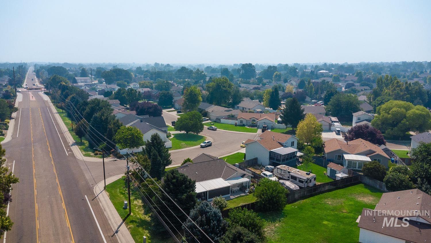 1507 S Willow Creek, Nampa, Idaho 83686, 3 Bedrooms, 2 Bathrooms, Residential For Sale, Price $375,000, 98995403