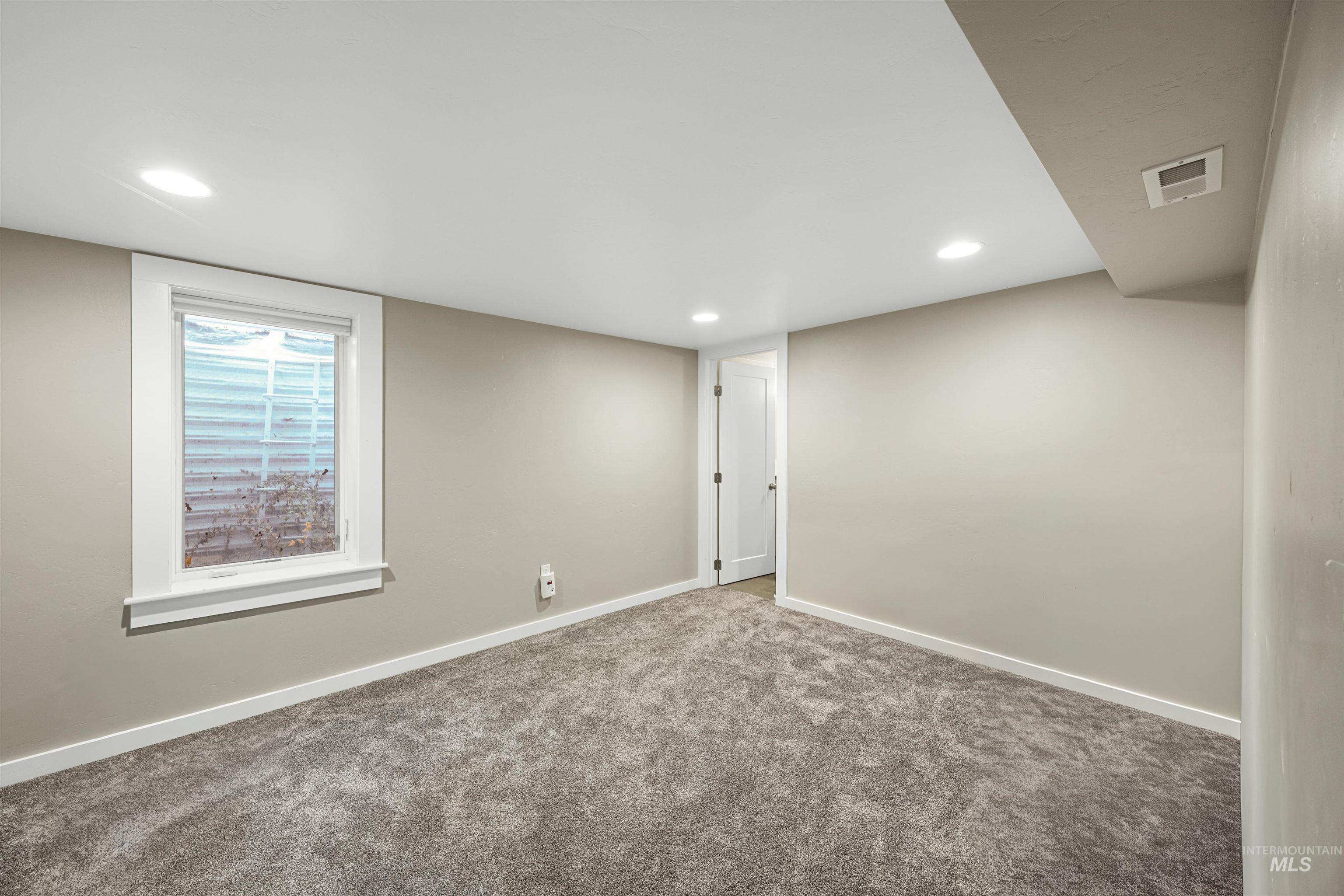 805 N 20th Street, Boise, Idaho 83702, 3 Bedrooms, 2.5 Bathrooms, Residential For Sale, Price $899,999, 98995404