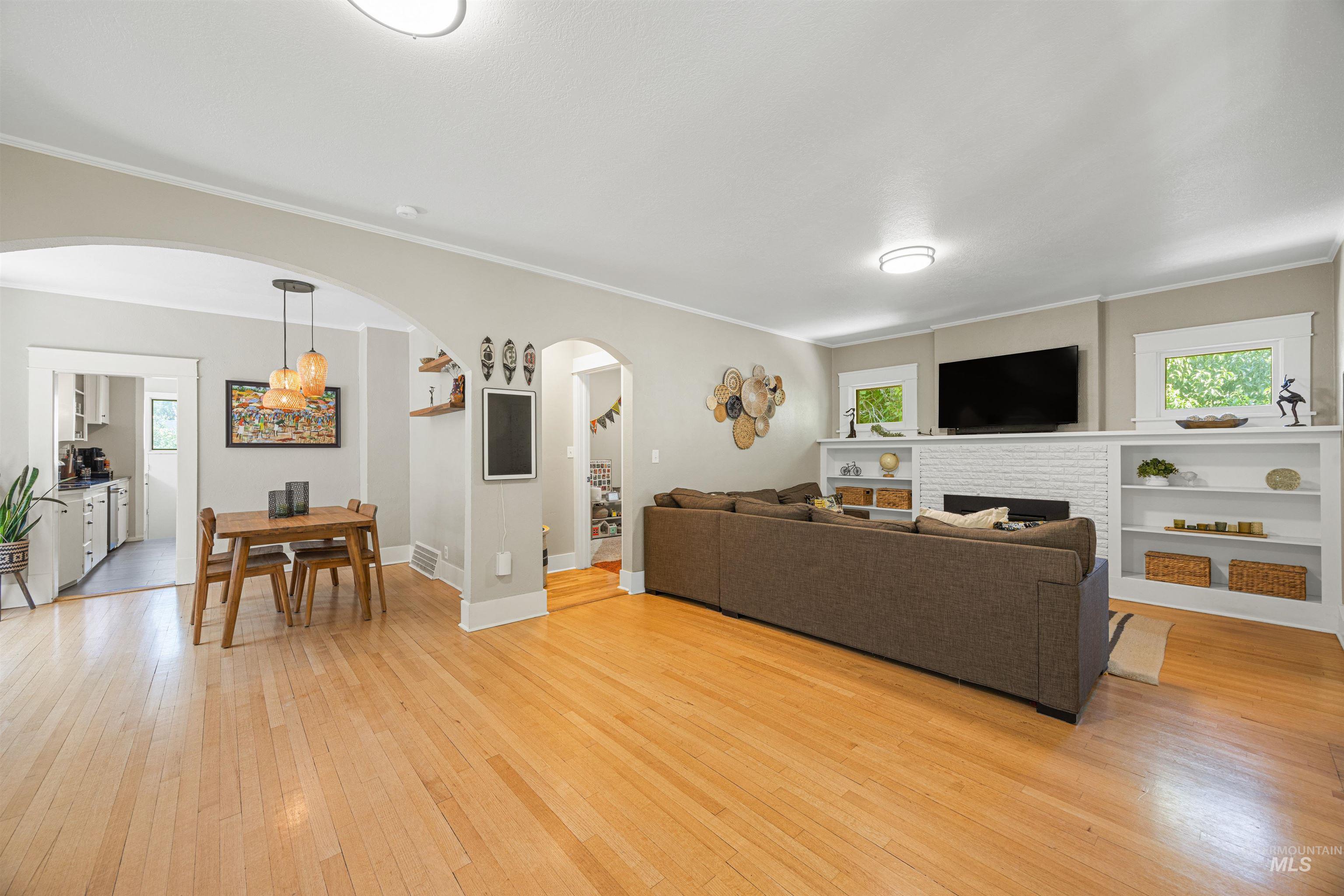 805 N 20th Street, Boise, Idaho 83702, 3 Bedrooms, 2.5 Bathrooms, Residential For Sale, Price $899,999, 98995404